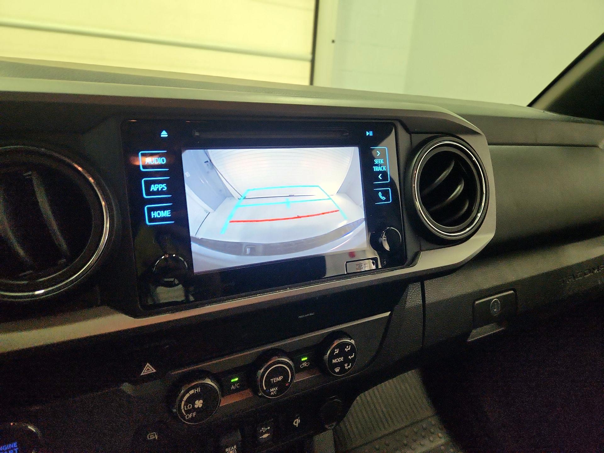 Thumbnail: 2019 Toyota Tacoma - 15