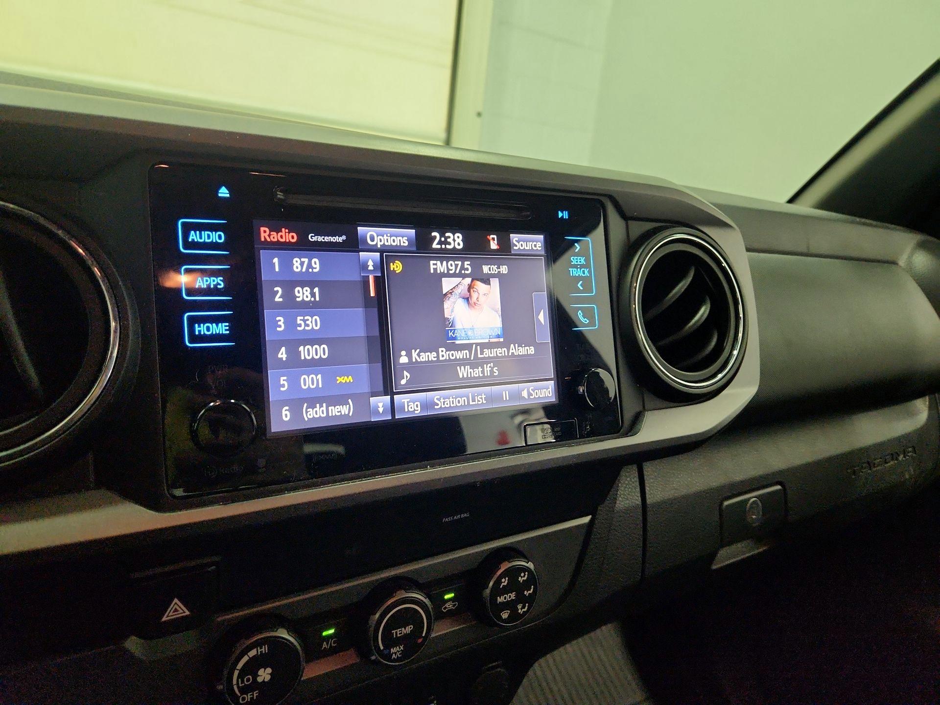 Thumbnail: 2019 Toyota Tacoma - 16