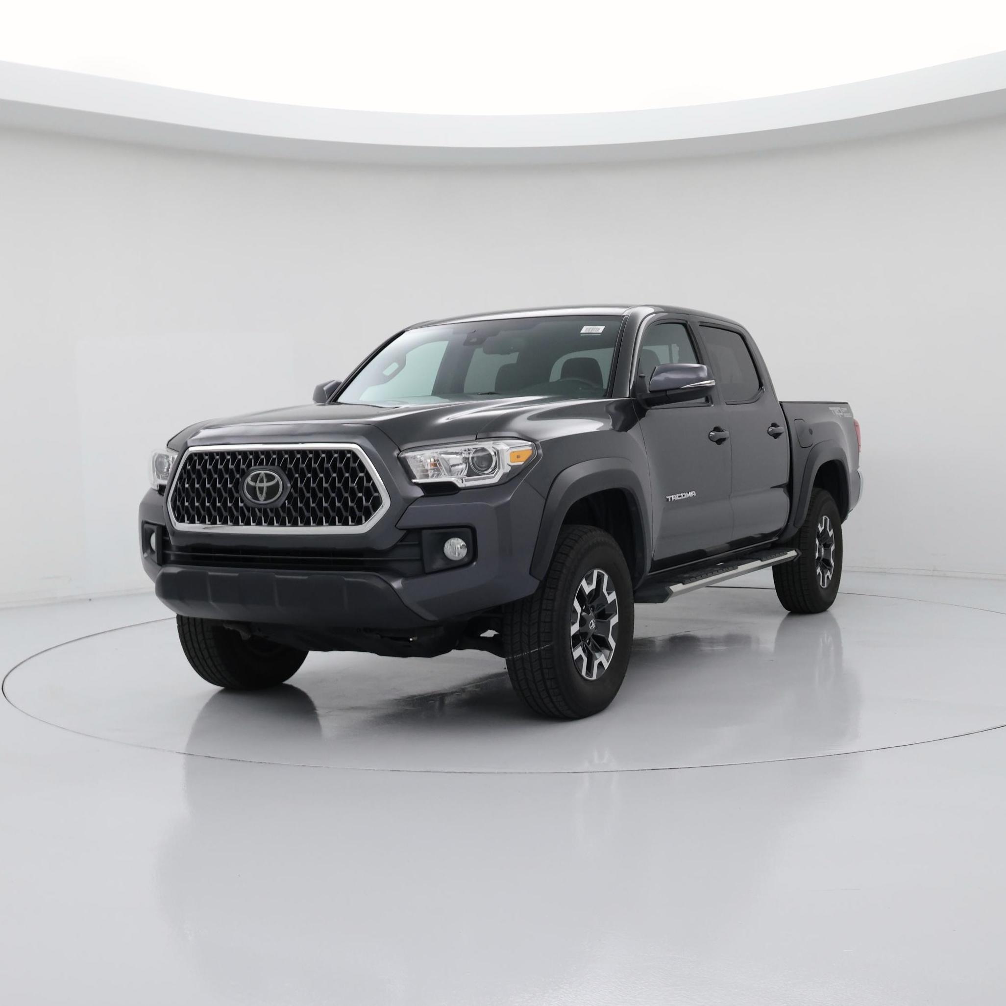Thumbnail: 2019 Toyota Tacoma - 4