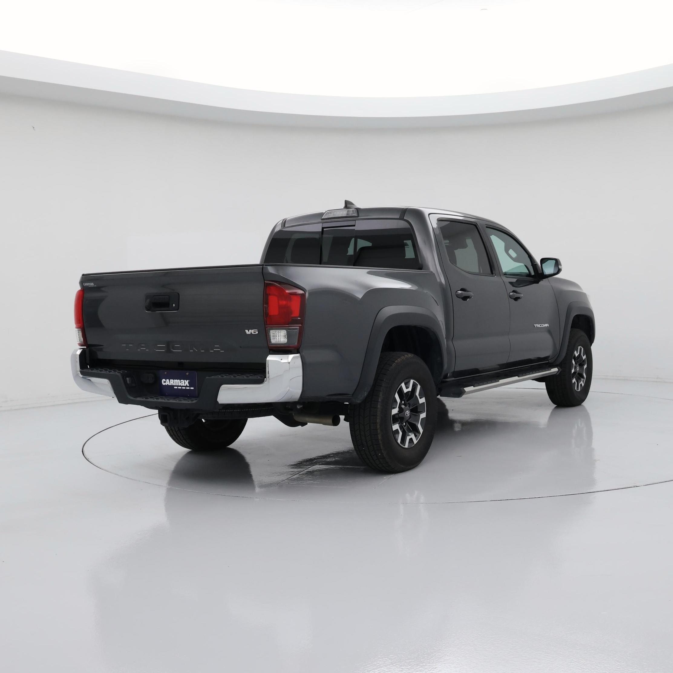 Thumbnail: 2019 Toyota Tacoma - 8
