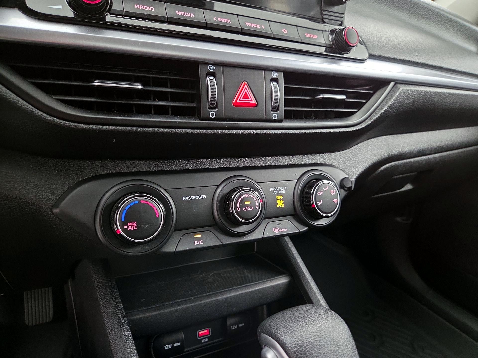 Thumbnail: 2023 Kia Forte - 16