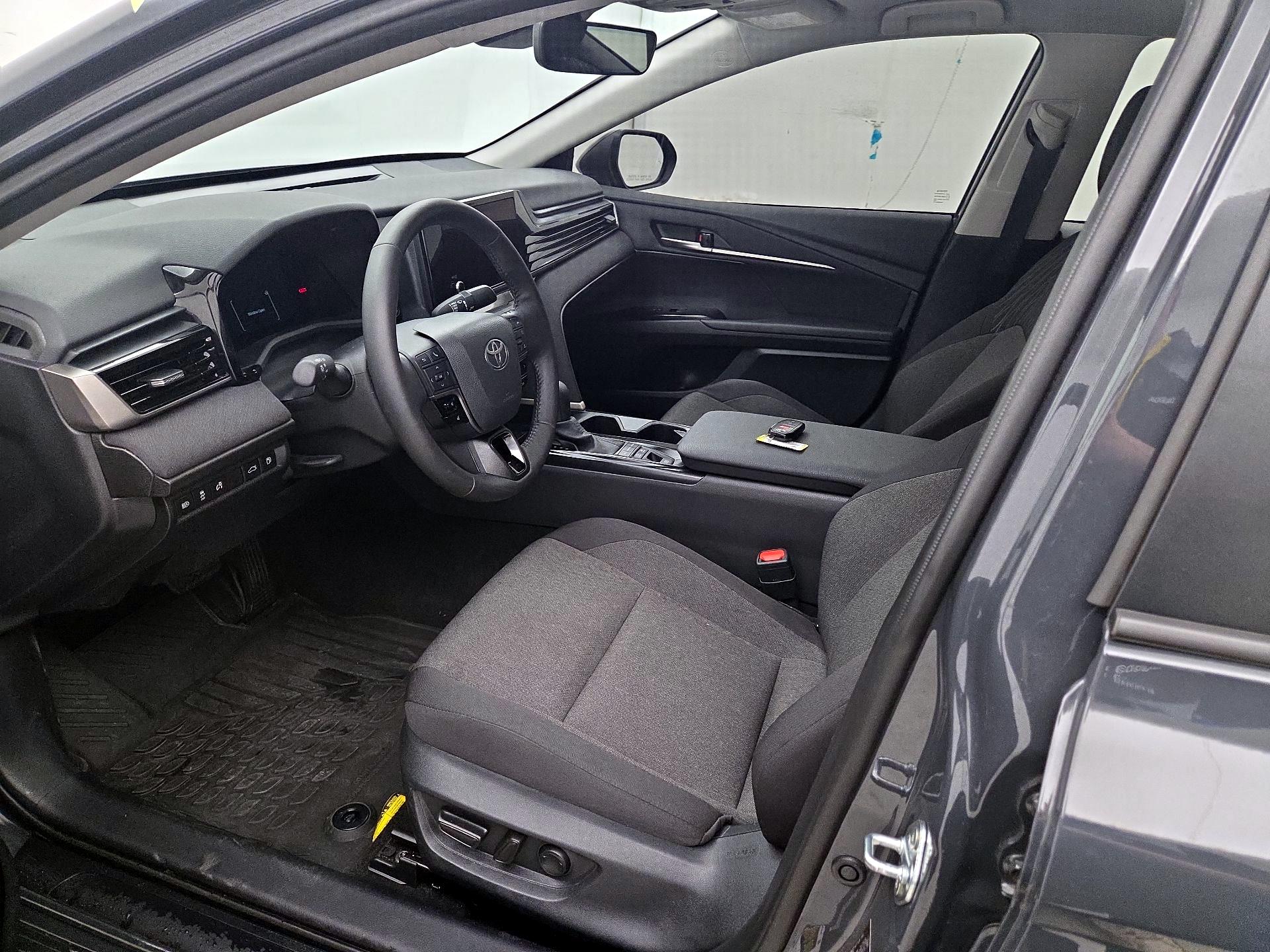 Thumbnail: 2025 Toyota Camry - 11