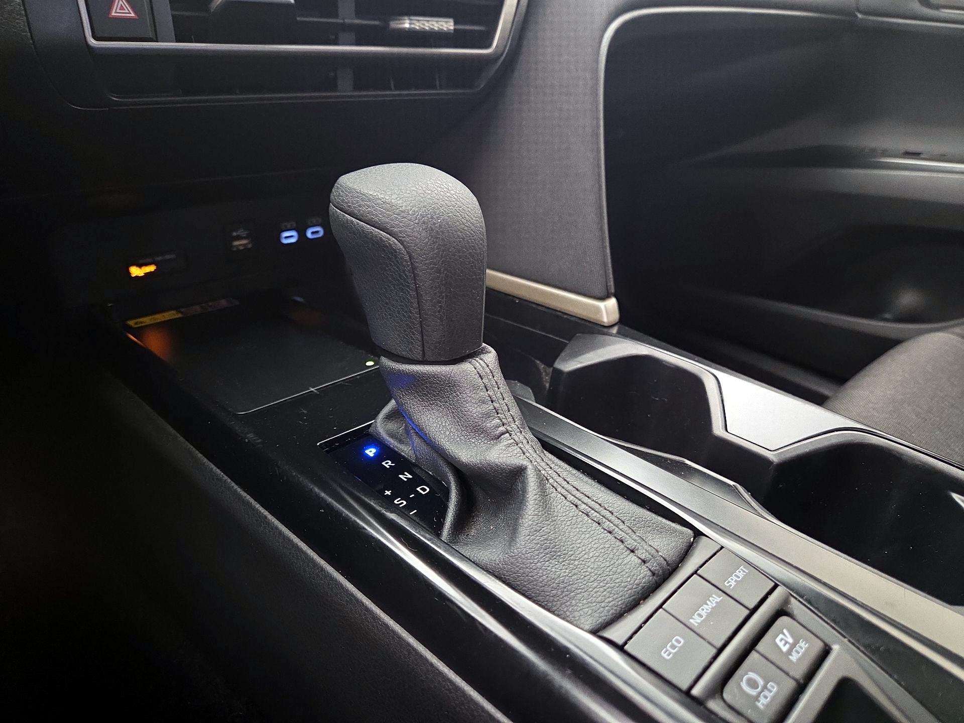 Thumbnail: 2025 Toyota Camry - 17