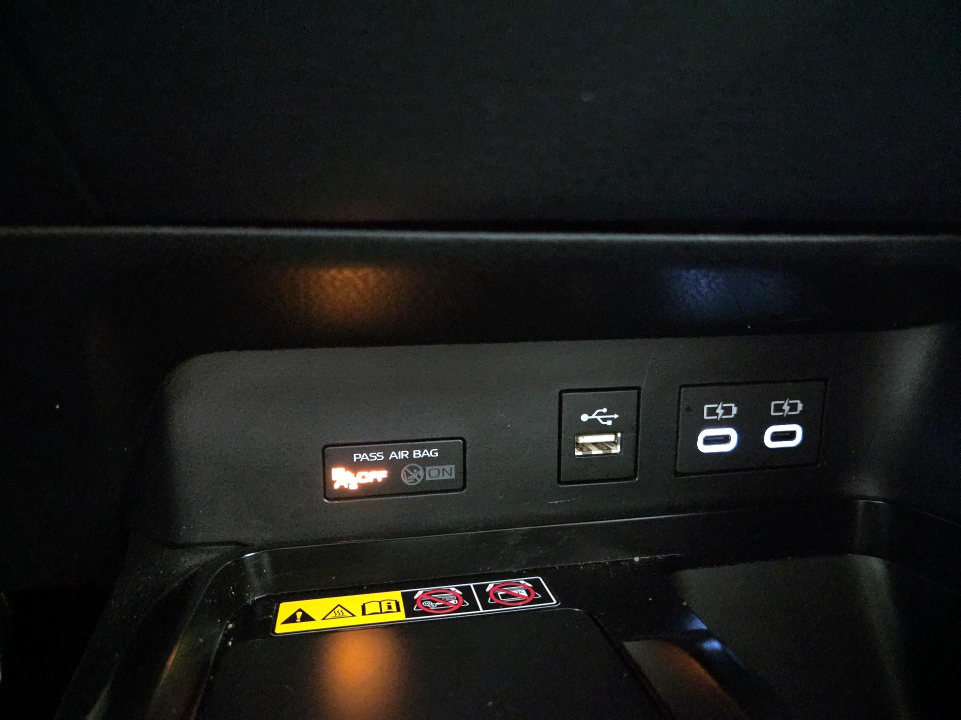 Thumbnail: 2025 Toyota Camry - 18