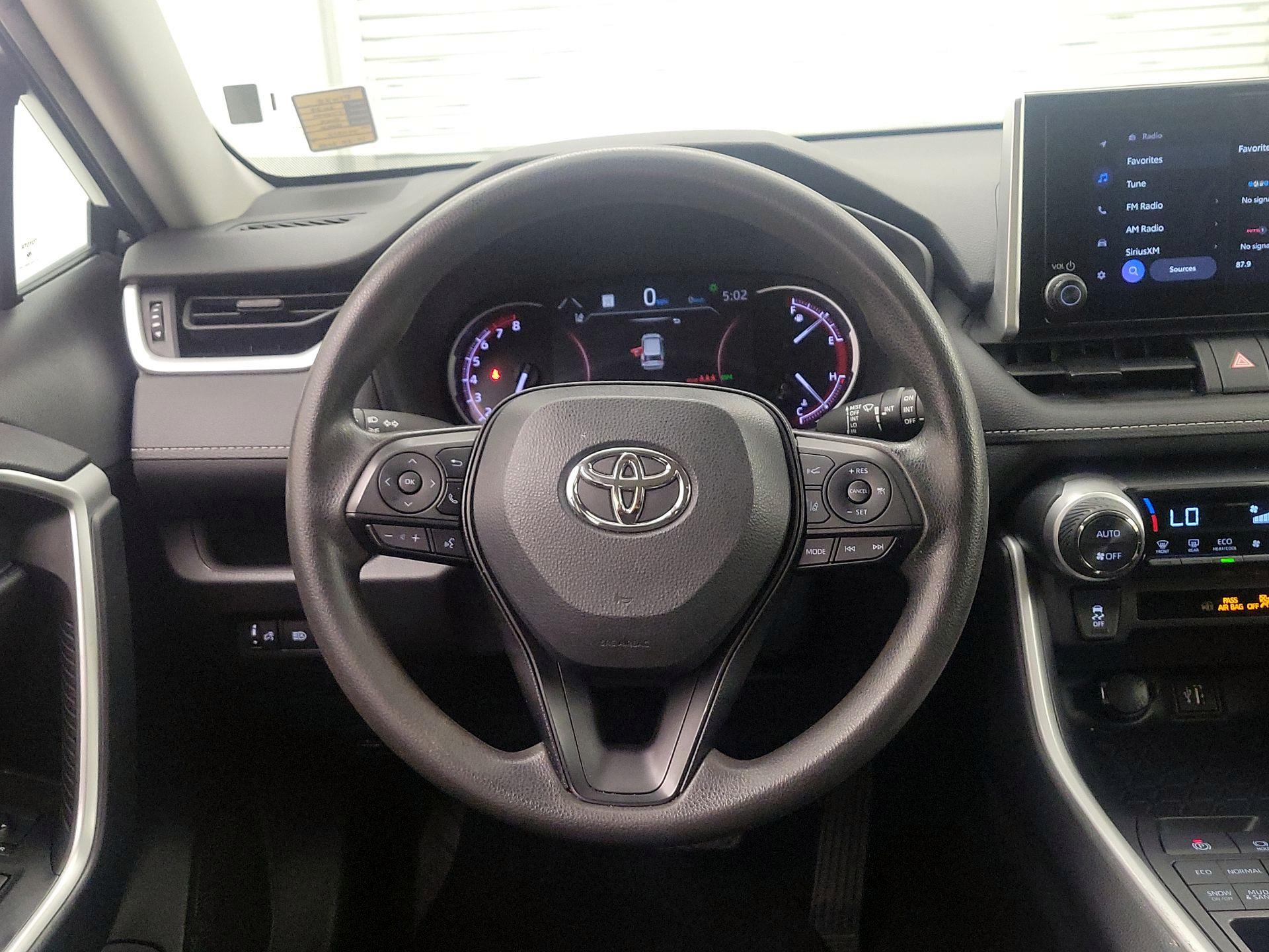Thumbnail: 2024 Toyota RAV4 - 10