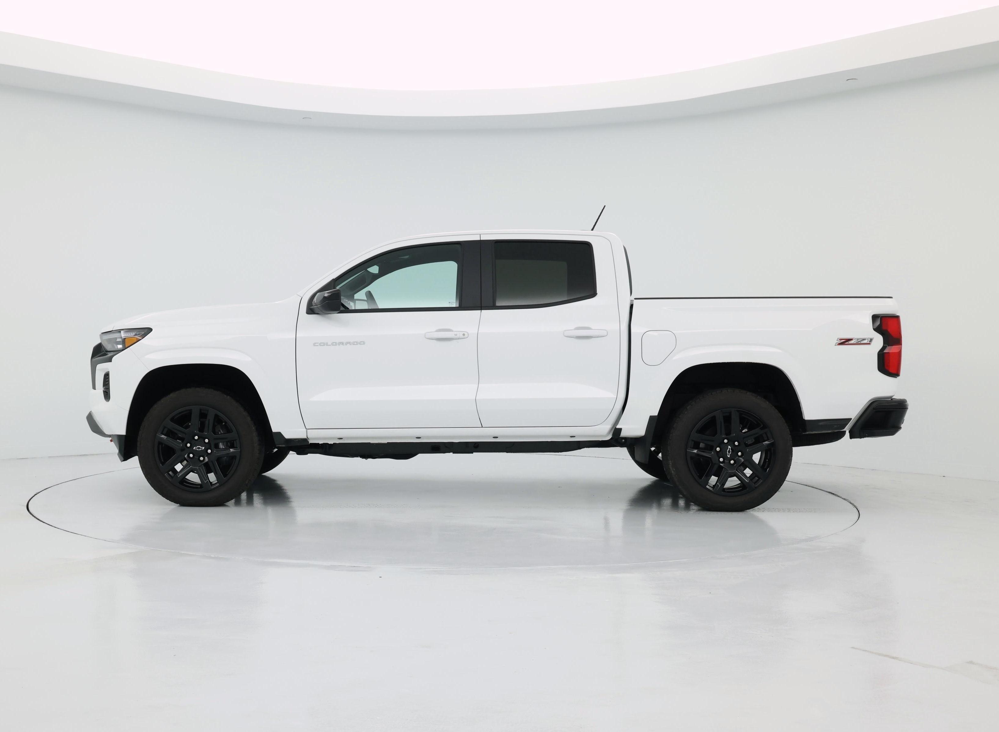 Thumbnail: 2025 Chevrolet Colorado - 3