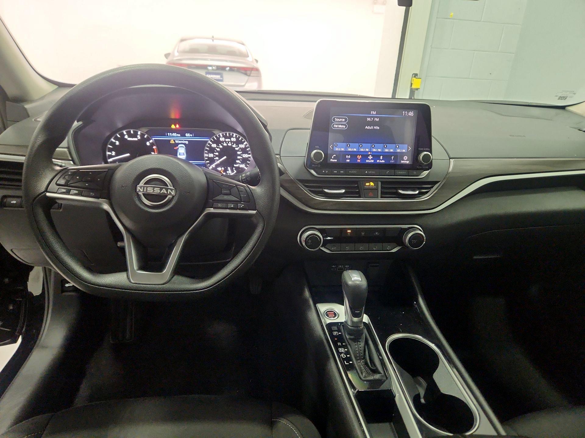 Thumbnail: 2024 Nissan Altima - 9