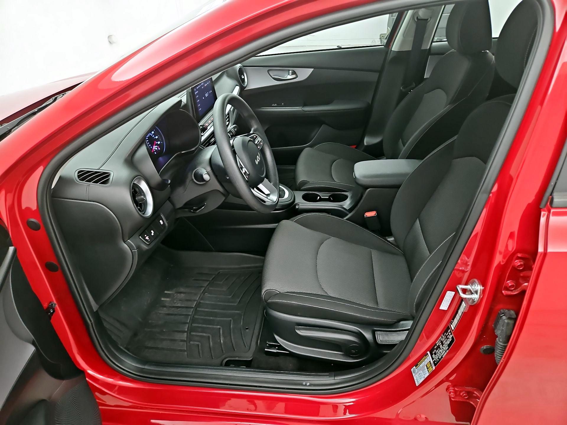 Thumbnail: 2024 Kia Forte - 11