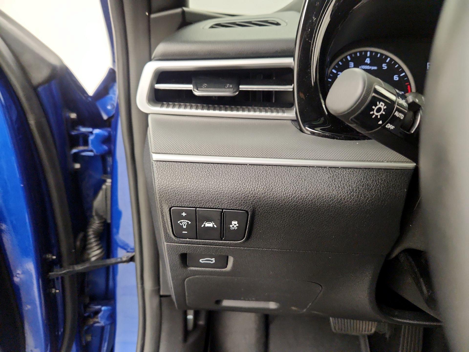 Thumbnail: 2021 Kia K5 - 13