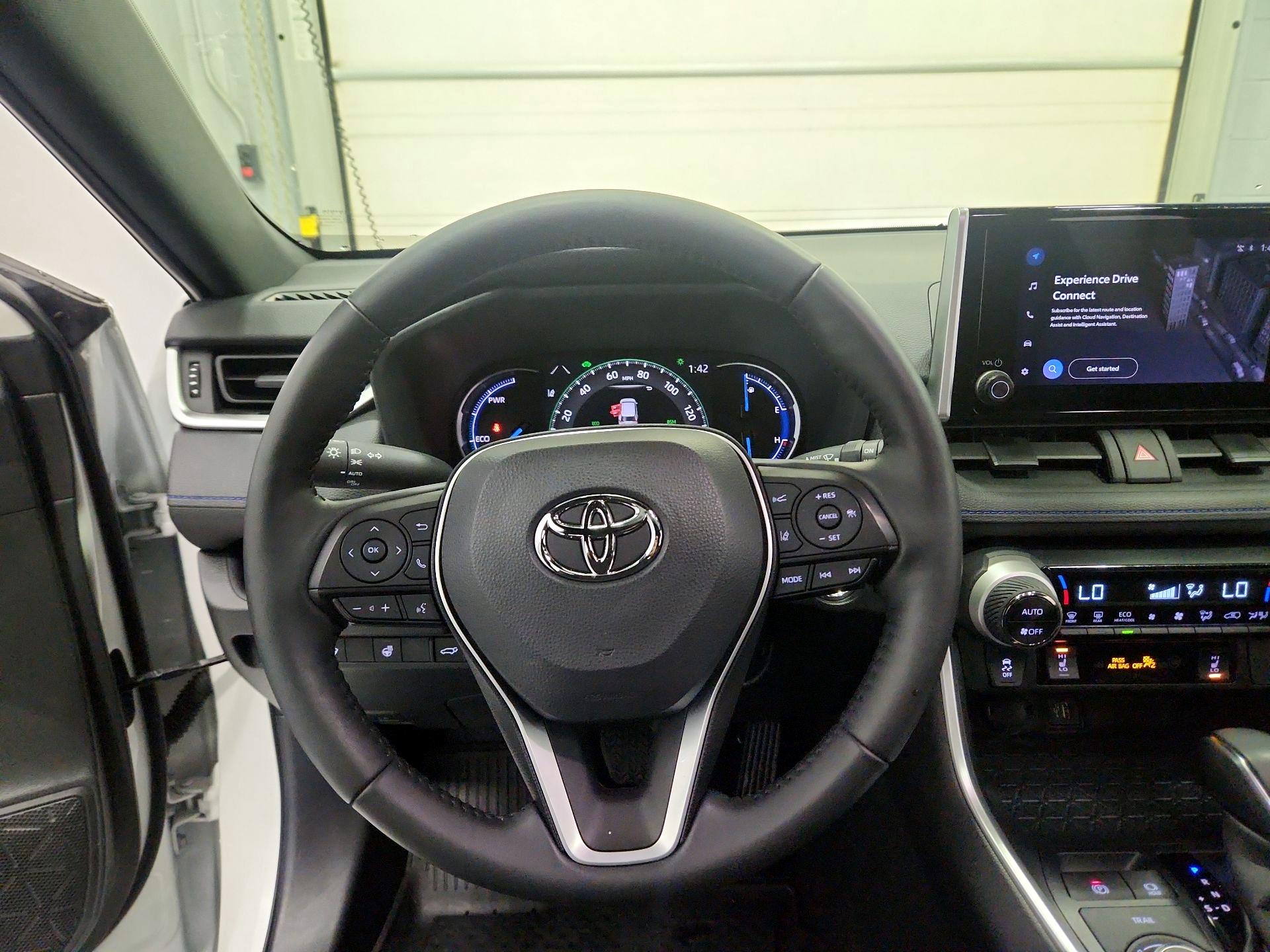 Thumbnail: 2023 Toyota RAV4 - 10