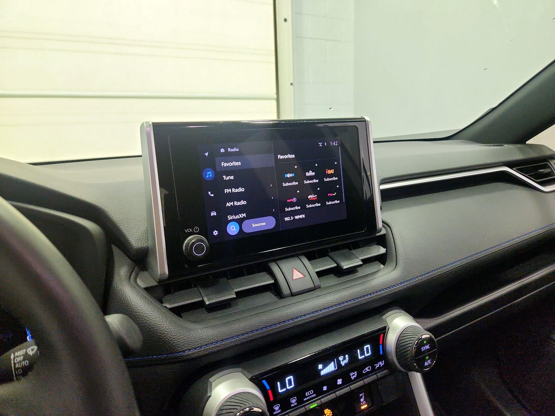 Thumbnail: 2023 Toyota RAV4 - 15