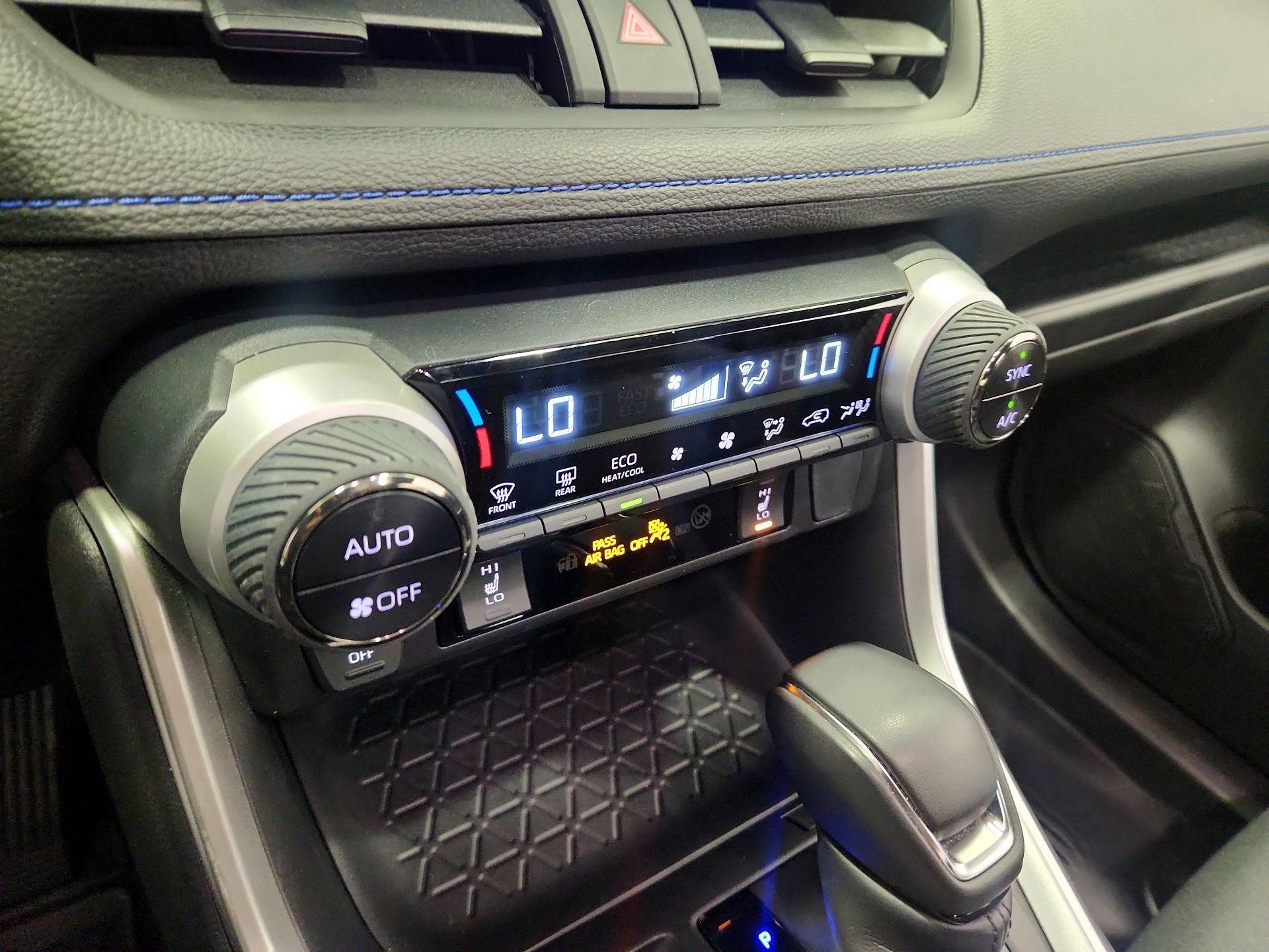 Thumbnail: 2023 Toyota RAV4 - 16