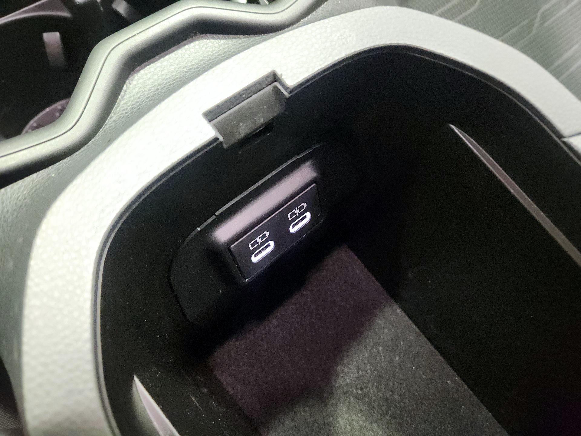 Thumbnail: 2023 Toyota RAV4 - 18