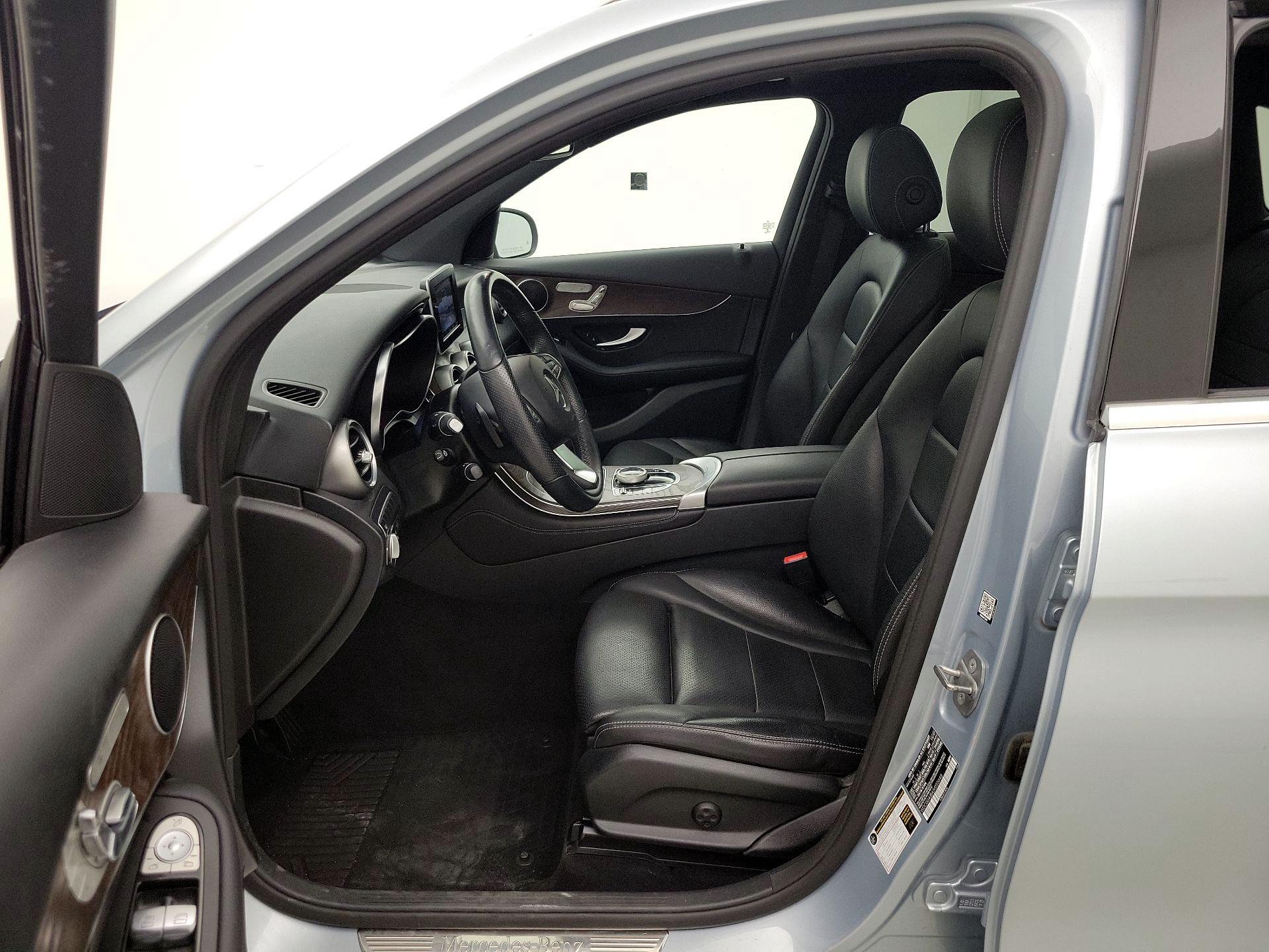 Thumbnail: 2018 Mercedes-Benz GLC - 11