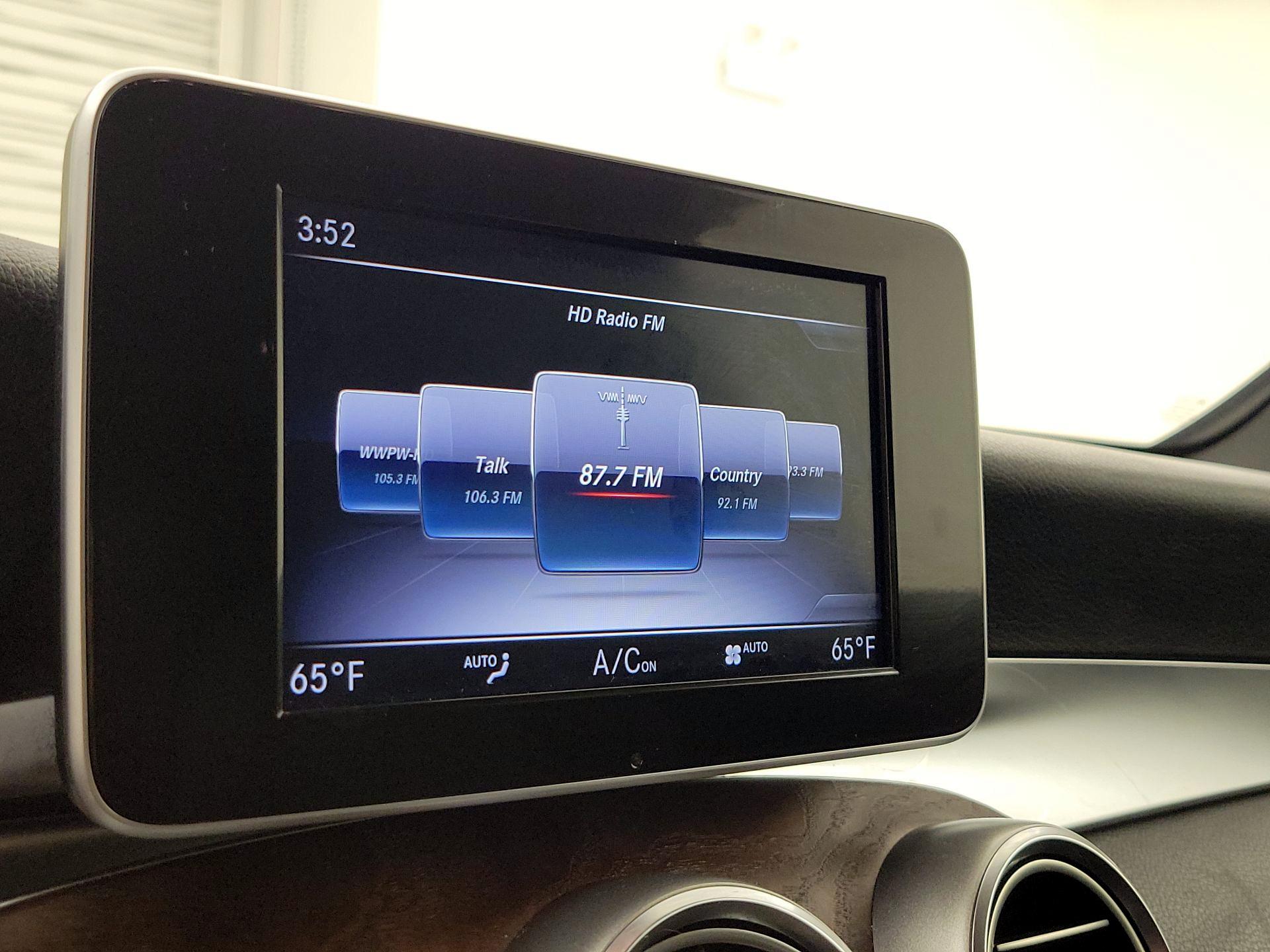 Thumbnail: 2018 Mercedes-Benz GLC - 15