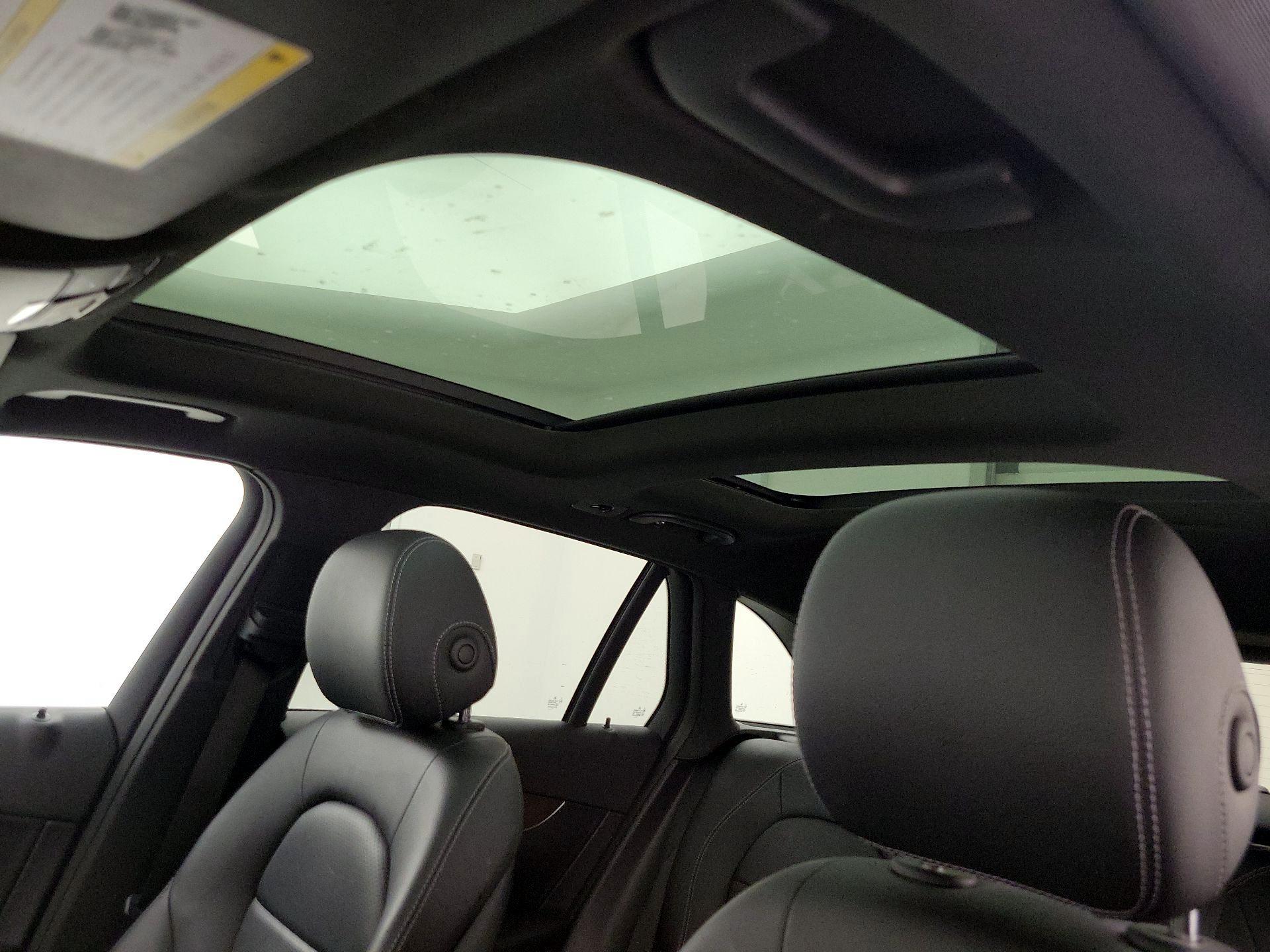 Thumbnail: 2018 Mercedes-Benz GLC - 19