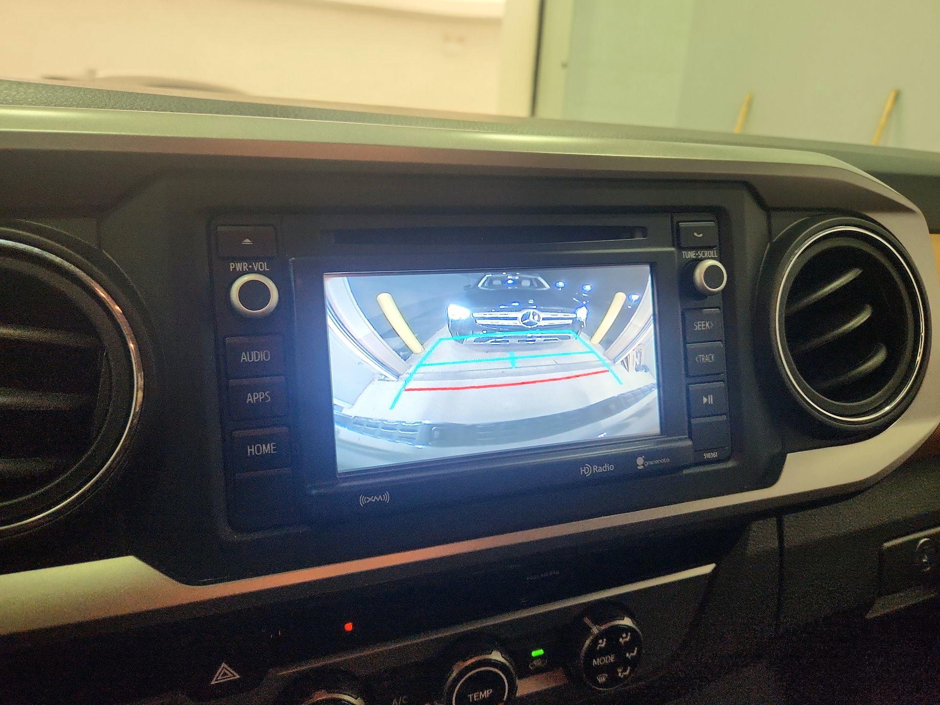 Thumbnail: 2018 Toyota Tacoma - 14