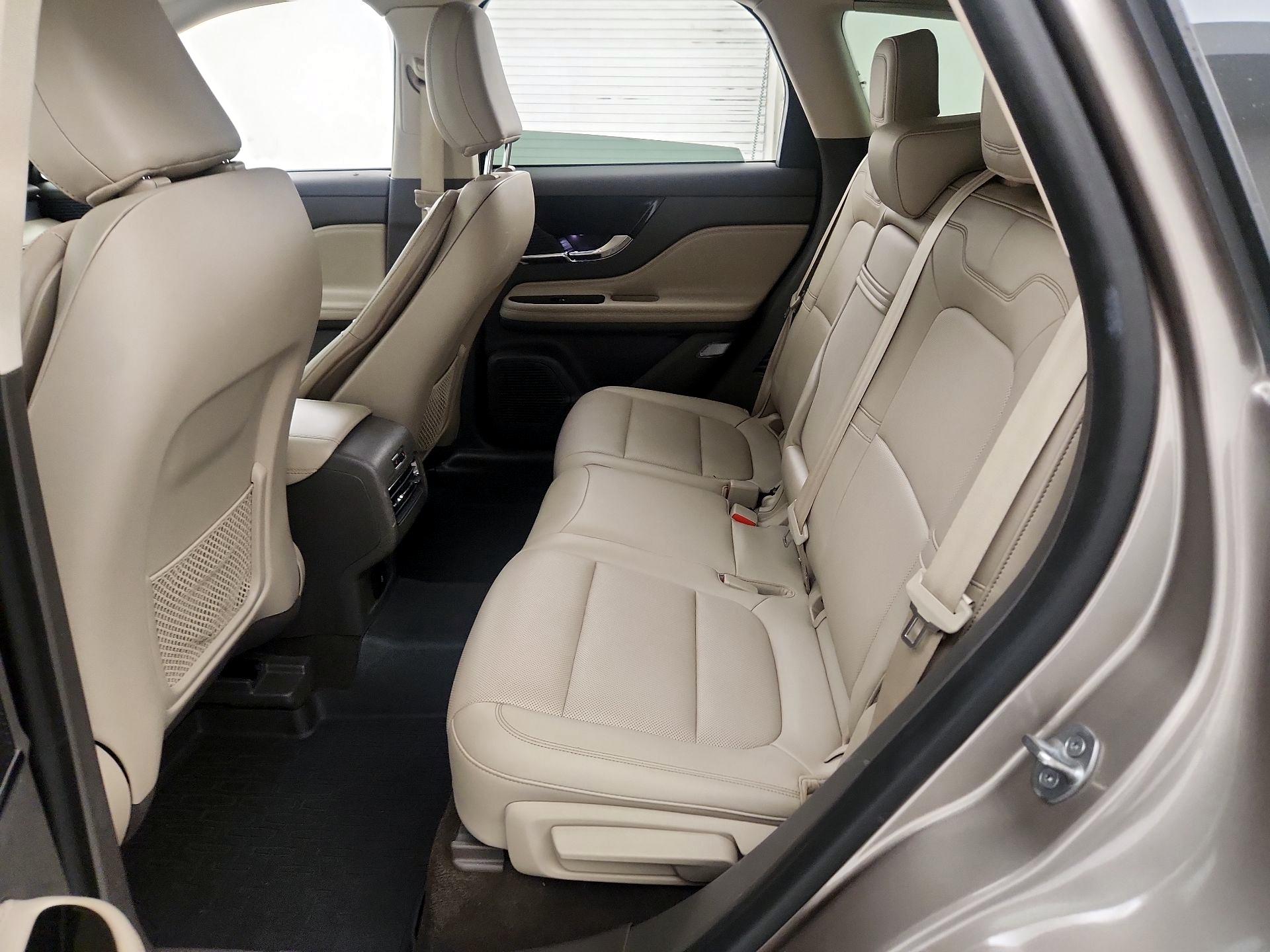 Thumbnail: 2021 Lincoln Corsair - 20