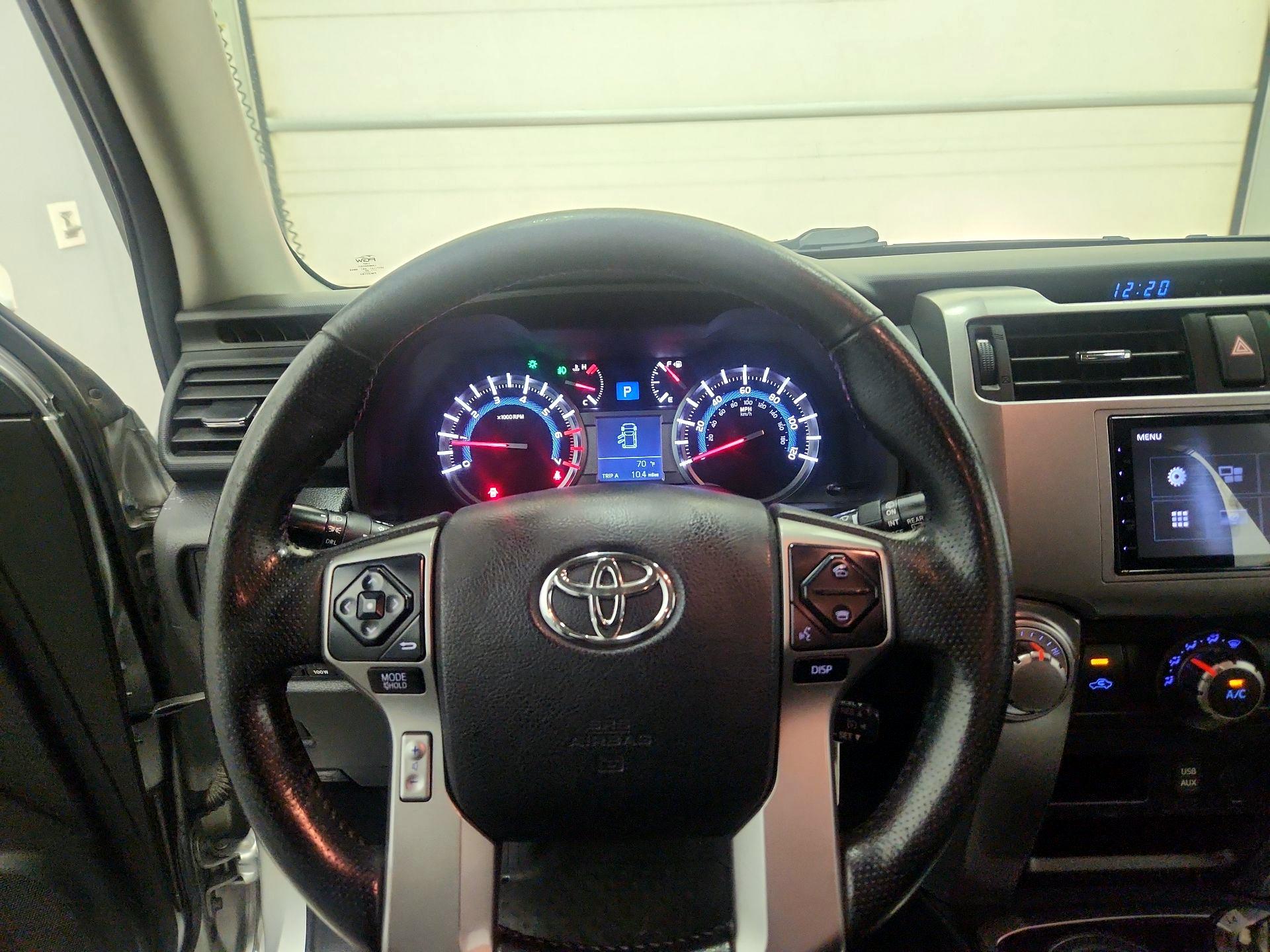 Thumbnail: 2017 Toyota 4Runner - 10