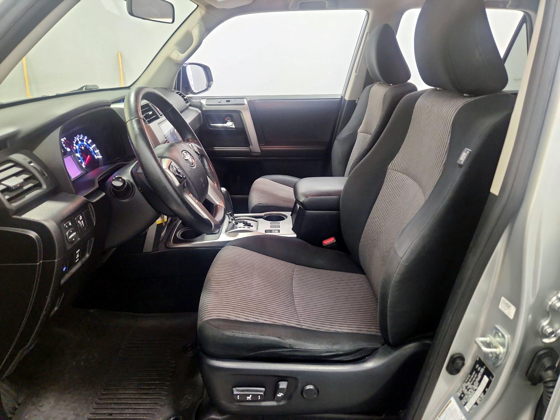 Thumbnail: 2017 Toyota 4Runner - 11