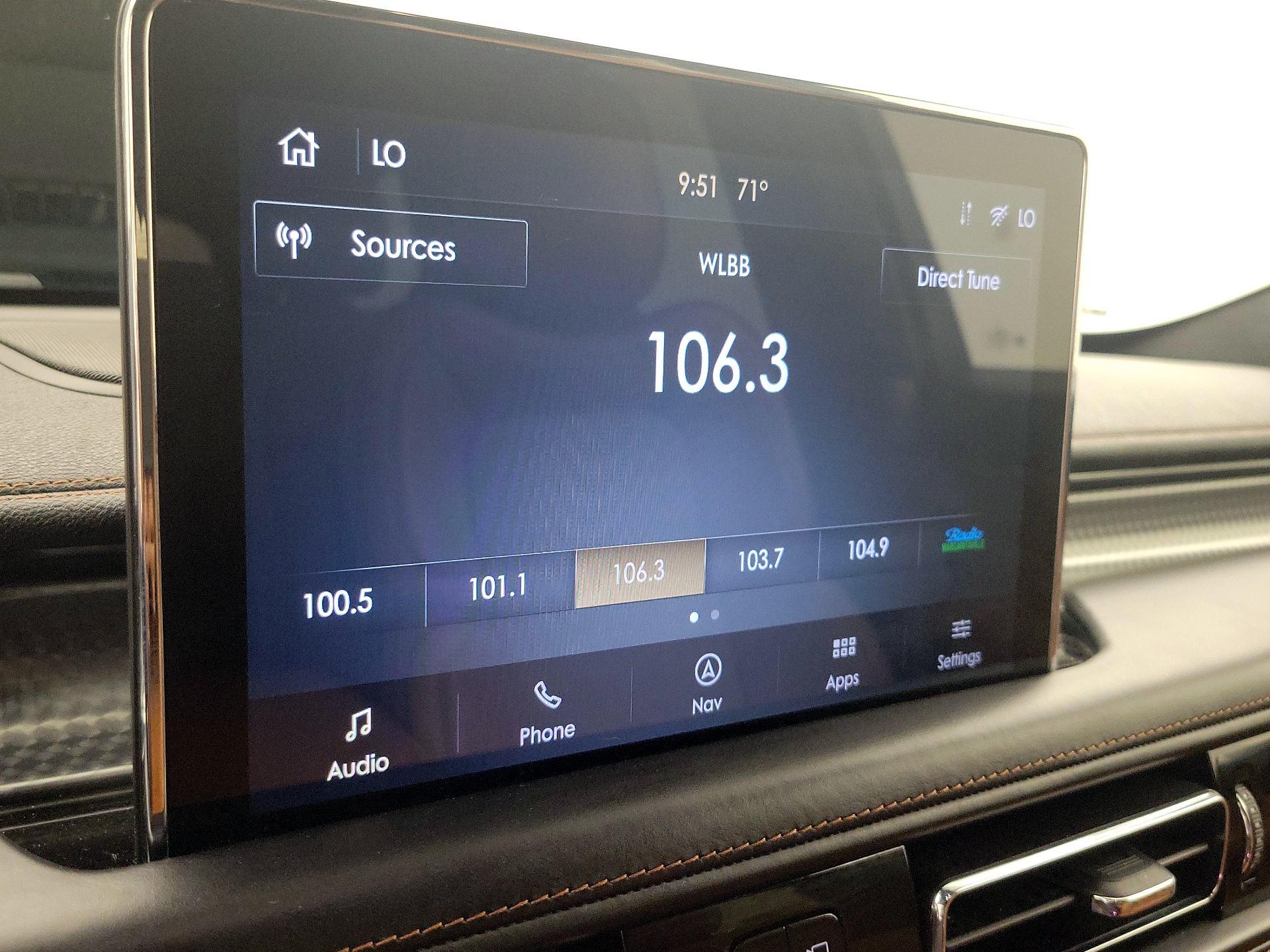 Thumbnail: 2020 Lincoln Aviator - 16