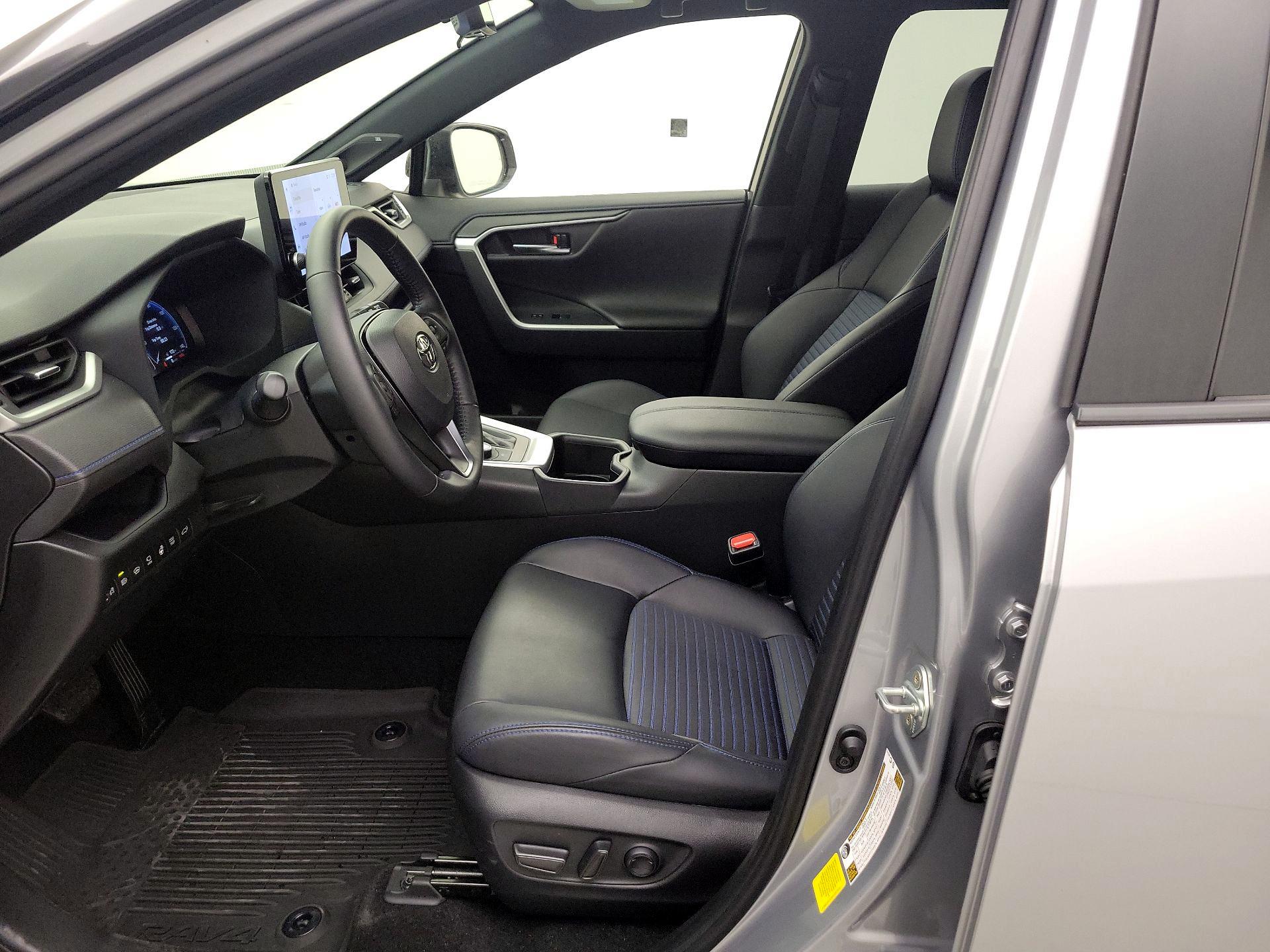 Thumbnail: 2024 Toyota RAV4 - 11