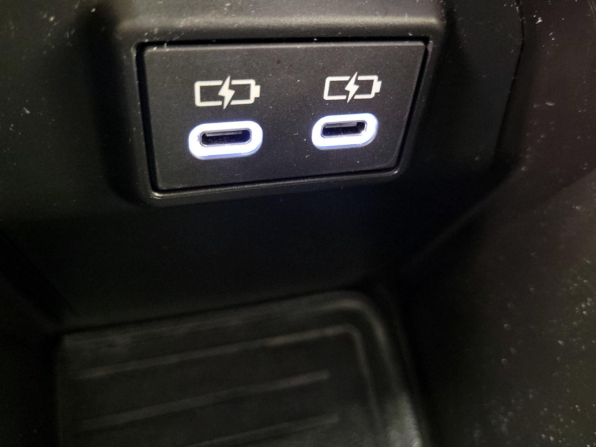 Thumbnail: 2024 Toyota RAV4 - 18