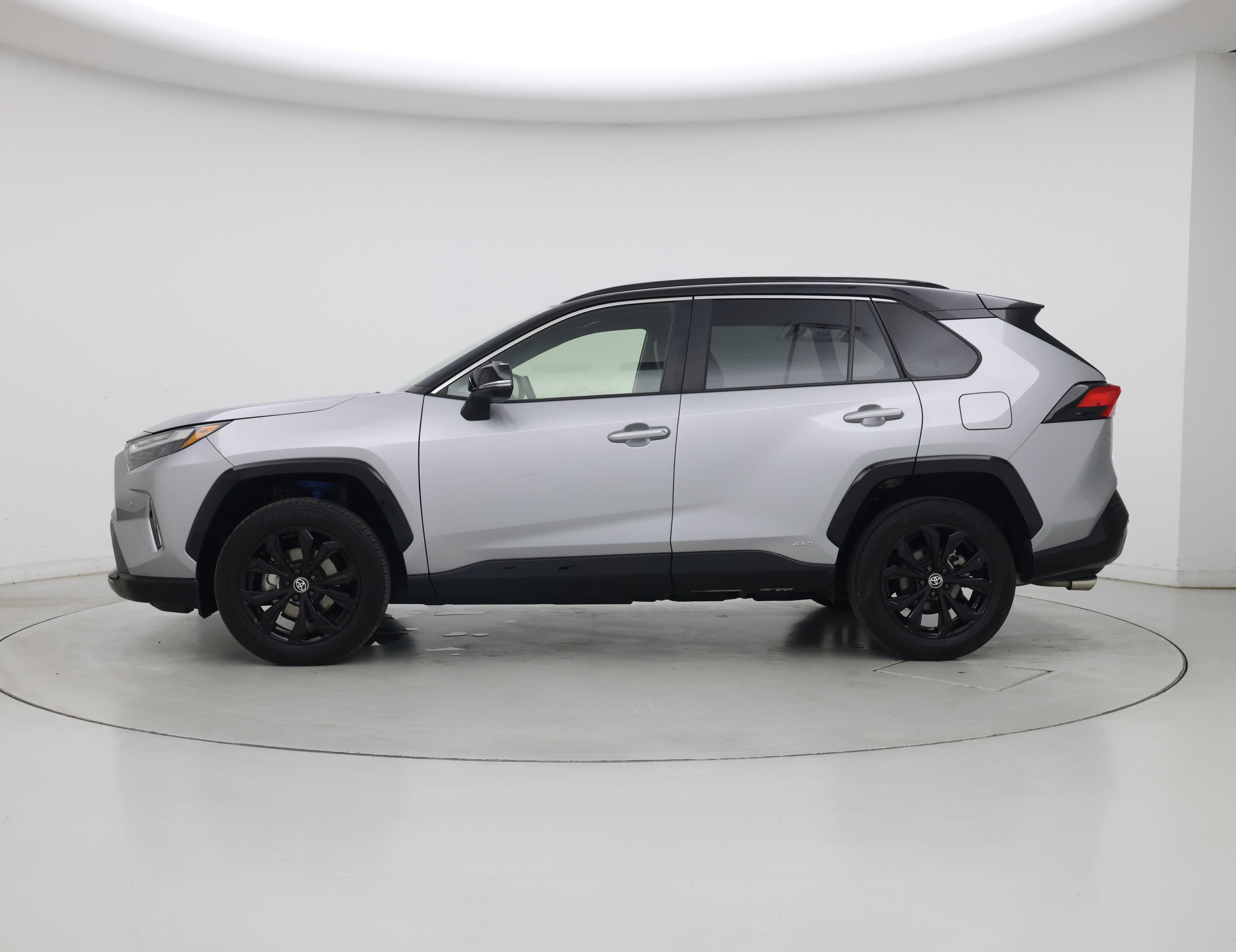 Thumbnail: 2024 Toyota RAV4 - 3