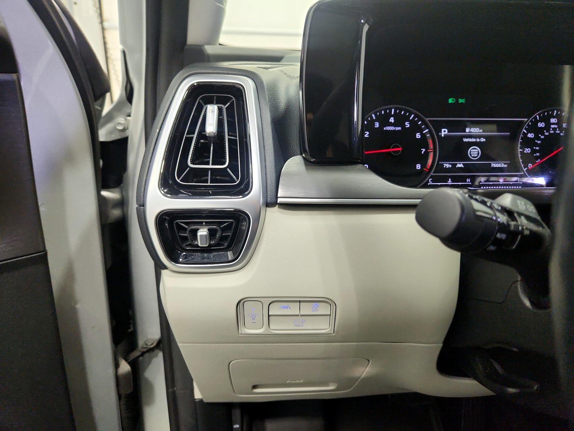 Thumbnail: 2022 Kia Sorento - 13