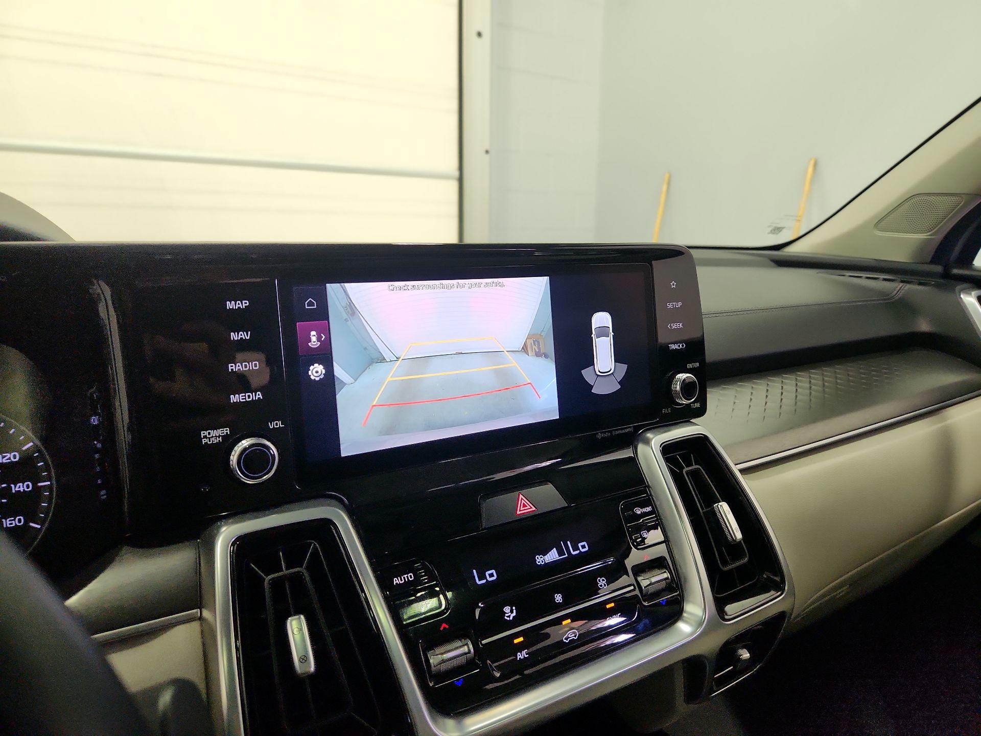 Thumbnail: 2022 Kia Sorento - 15