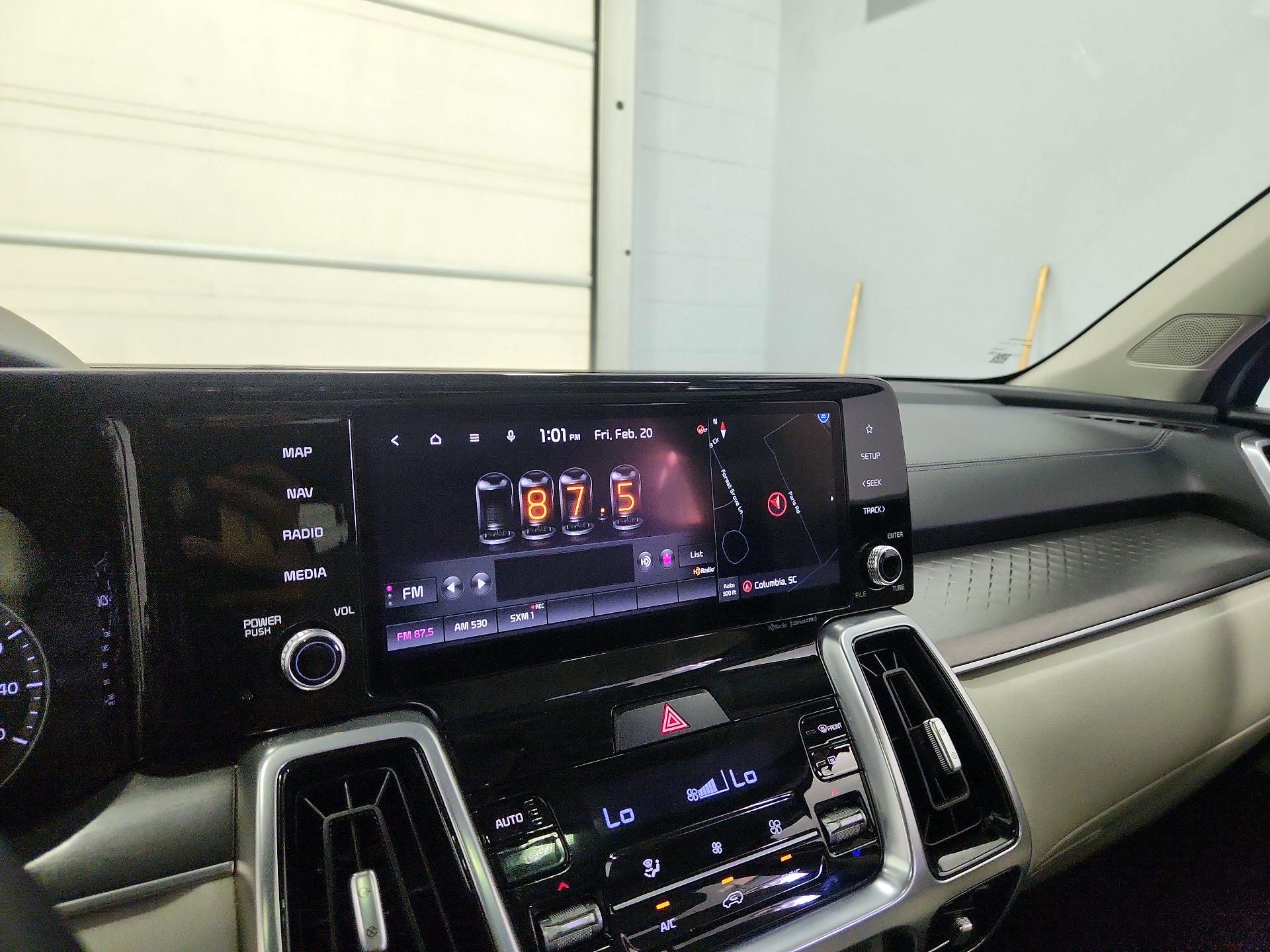 Thumbnail: 2022 Kia Sorento - 16