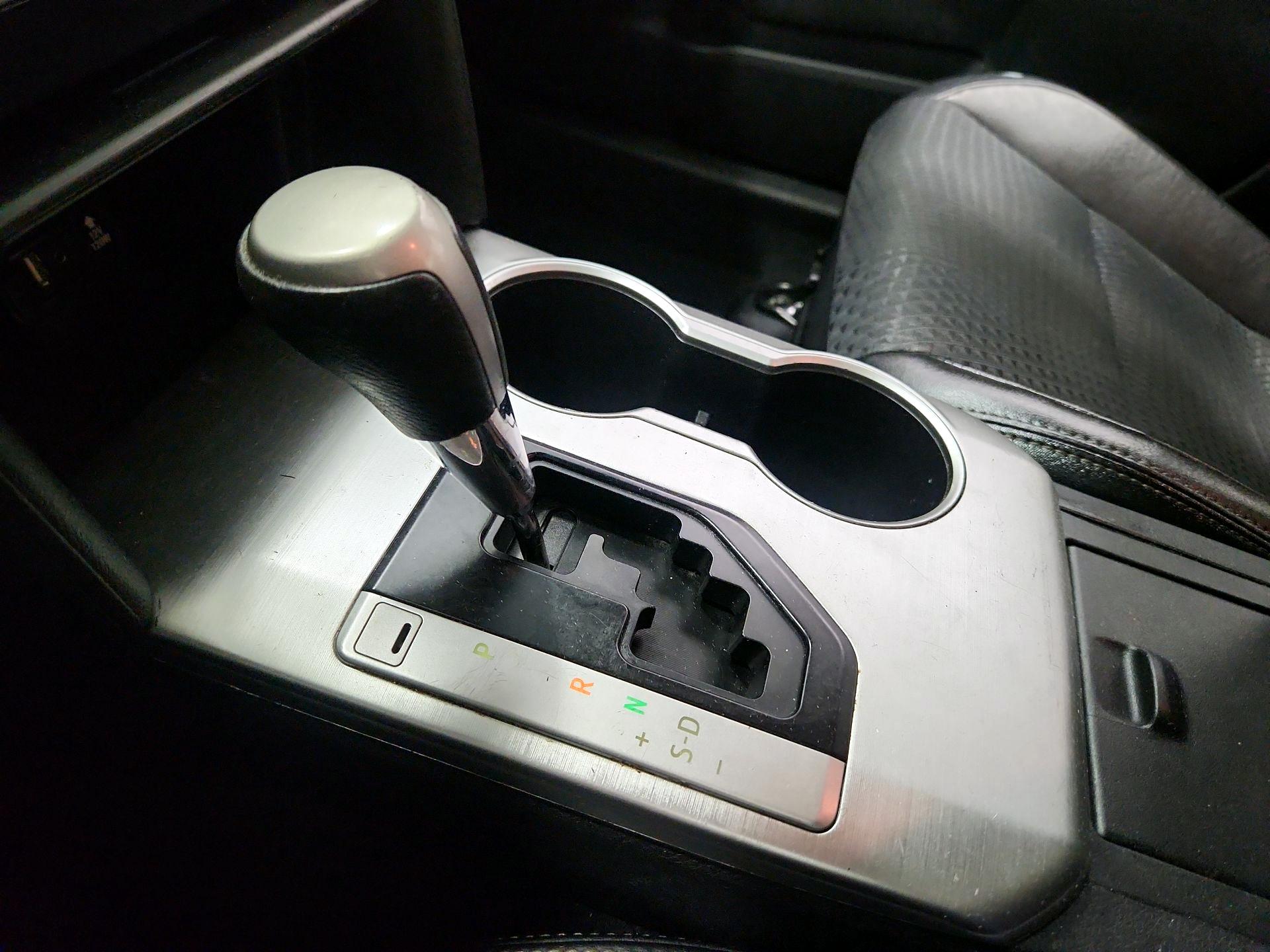 Thumbnail: 2014 Toyota Camry - 17