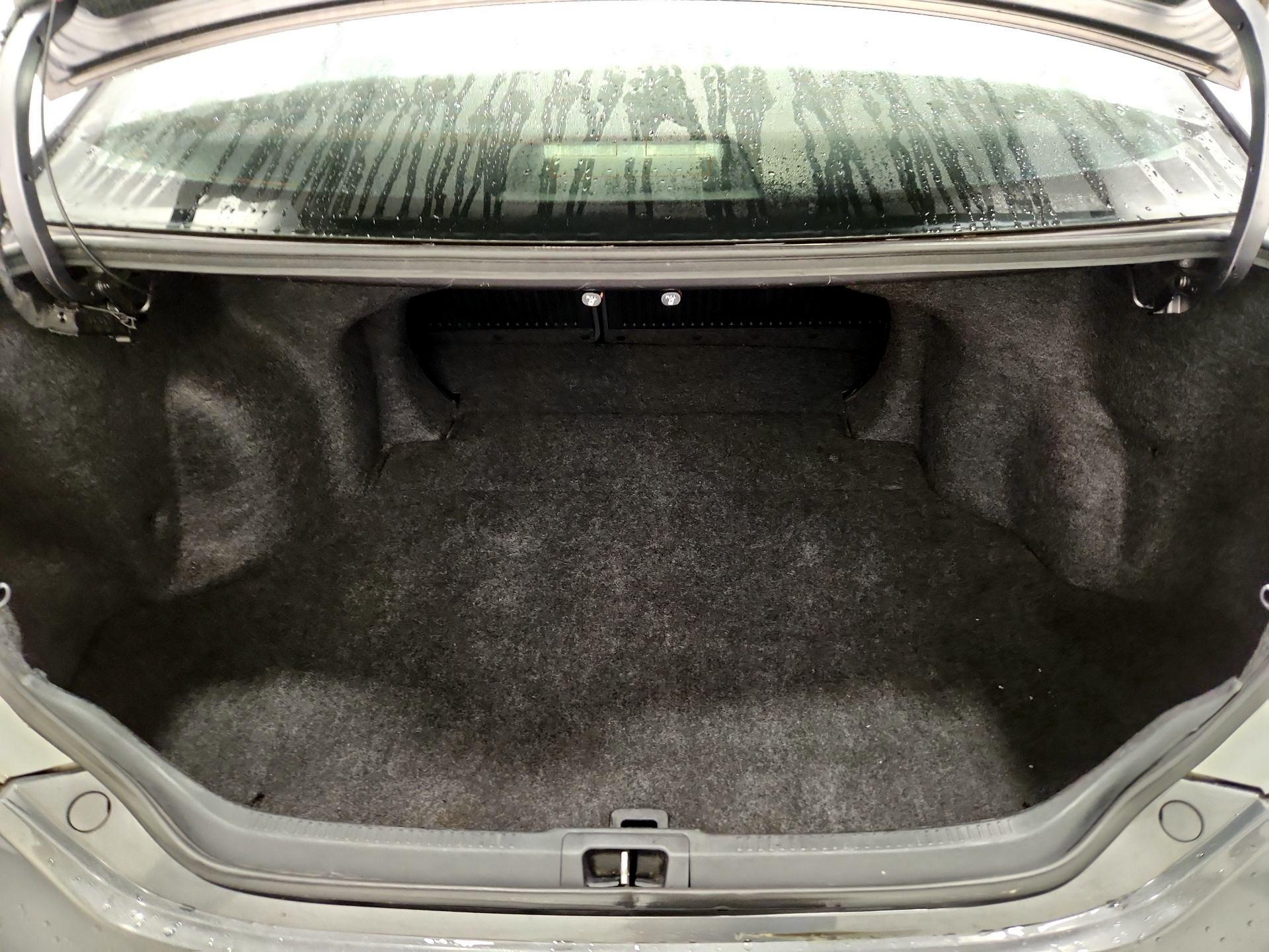 Thumbnail: 2014 Toyota Camry - 20