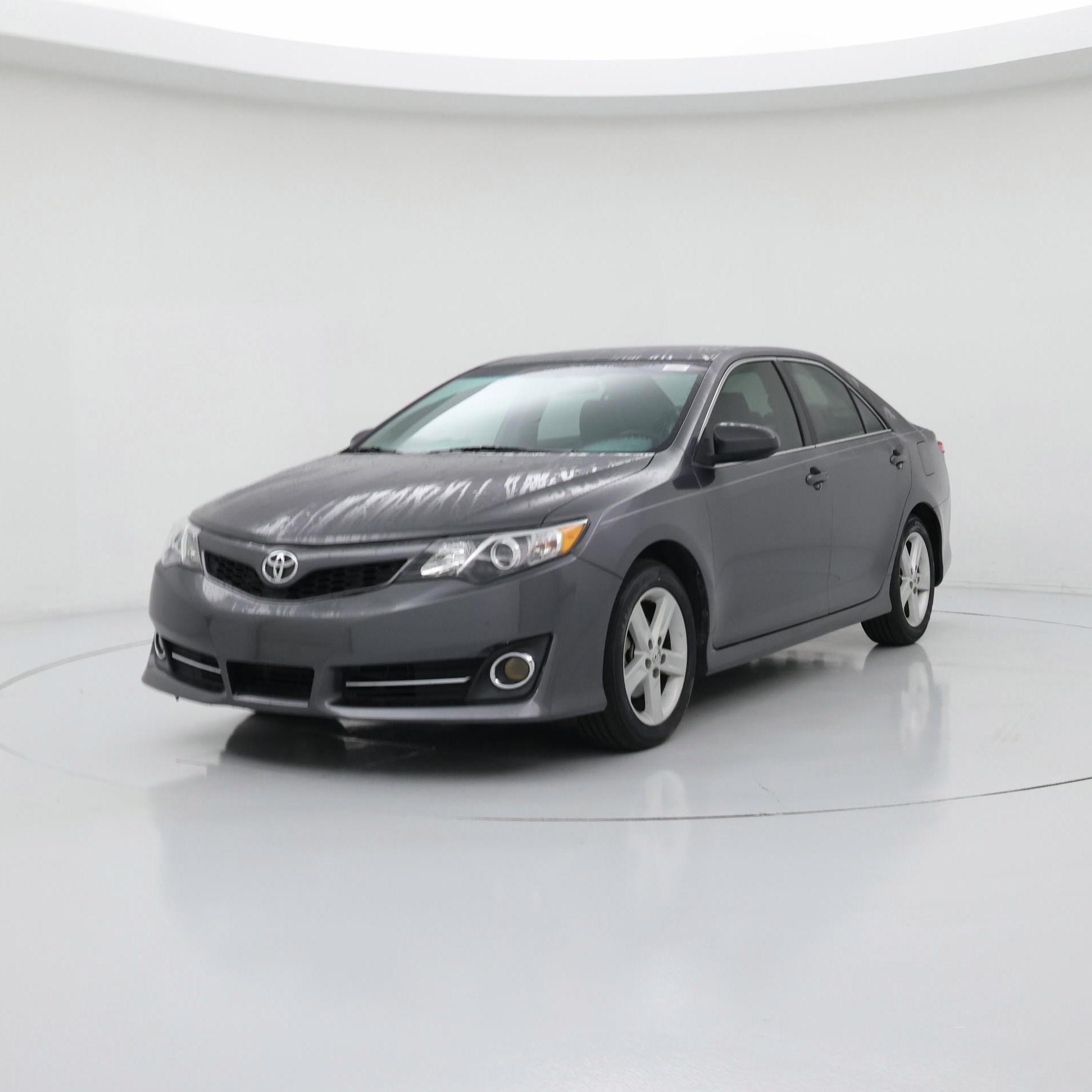 Thumbnail: 2014 Toyota Camry - 4