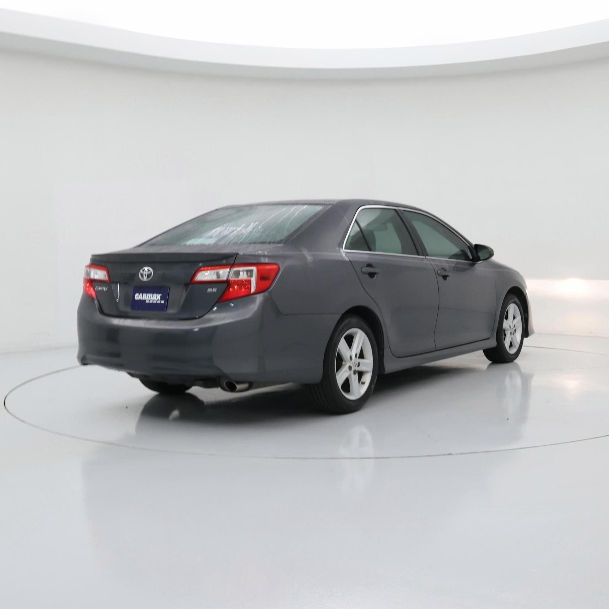 Thumbnail: 2014 Toyota Camry - 8