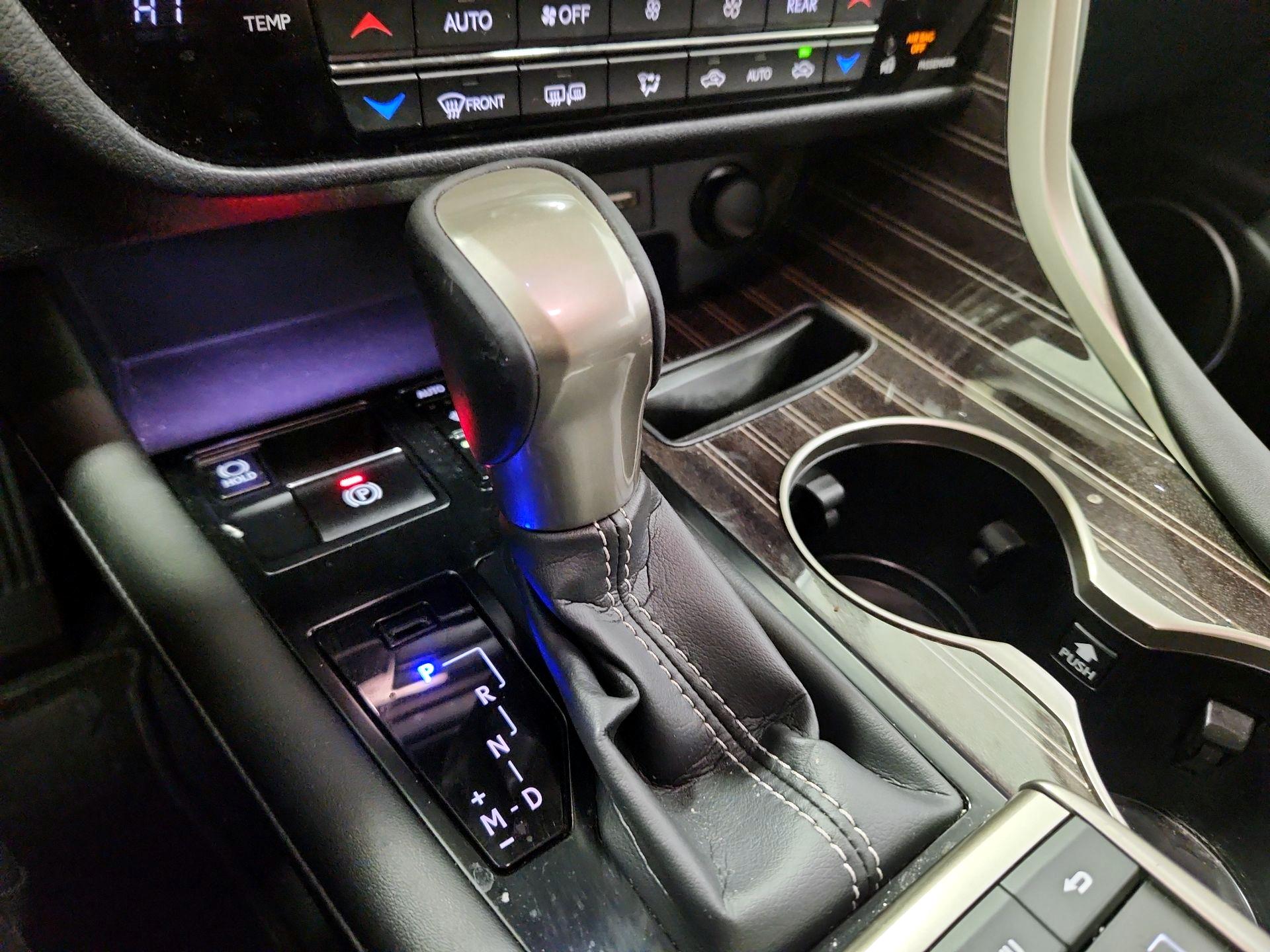 Thumbnail: 2020 Lexus RX - 18