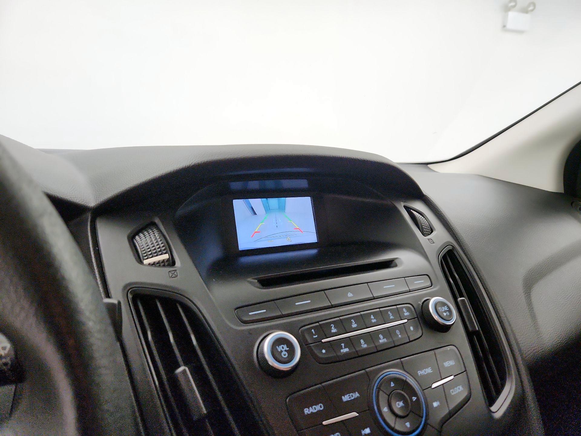 Thumbnail: 2017 Ford Focus - 14