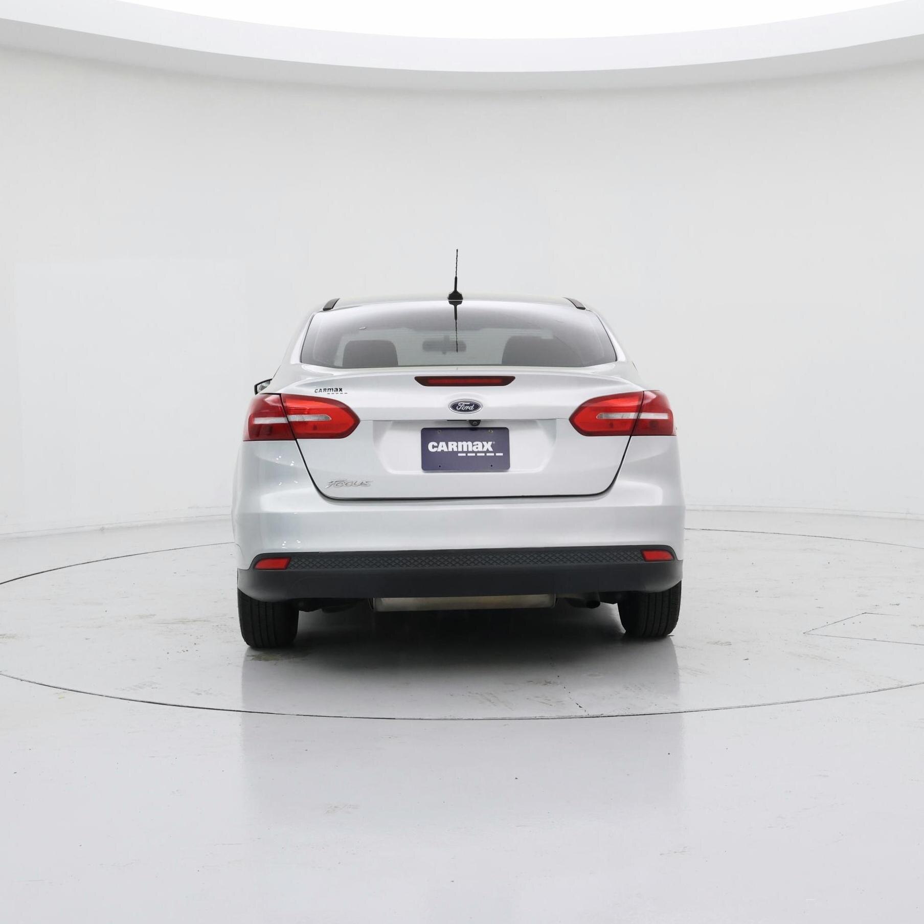 Thumbnail: 2017 Ford Focus - 6