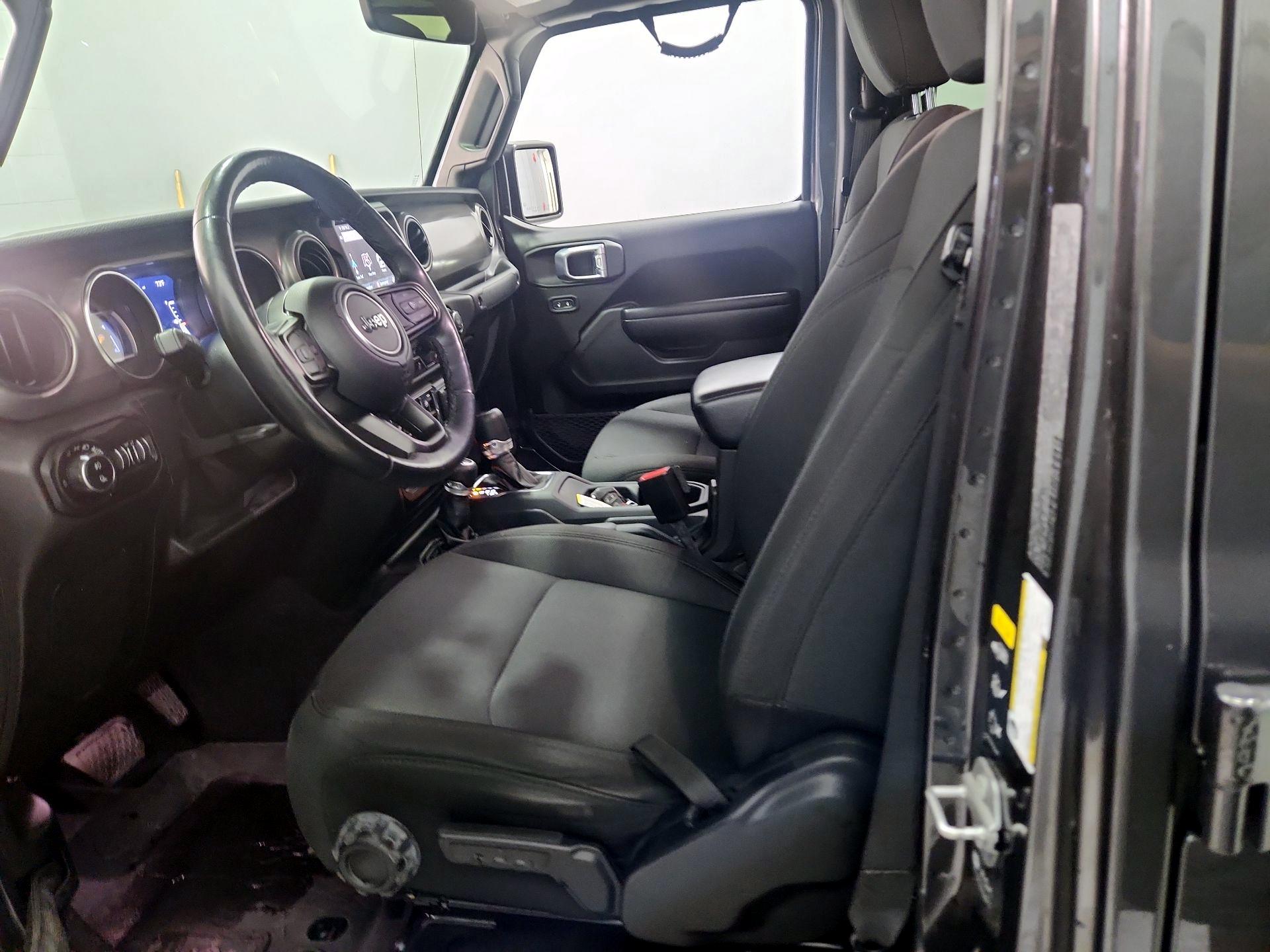 Thumbnail: 2021 Jeep Gladiator - 11