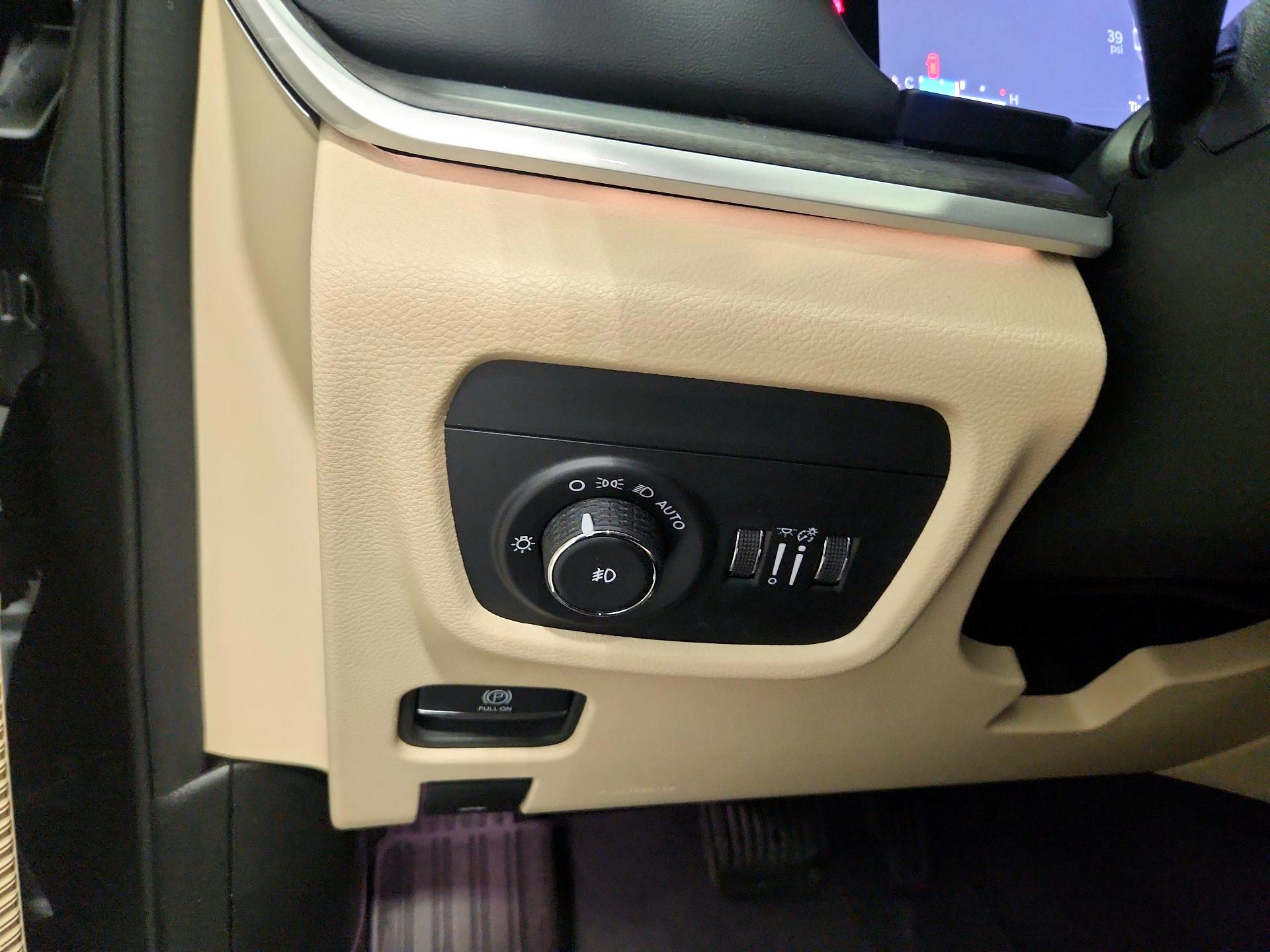 Thumbnail: 2024 Jeep Grand Cherokee L - 13