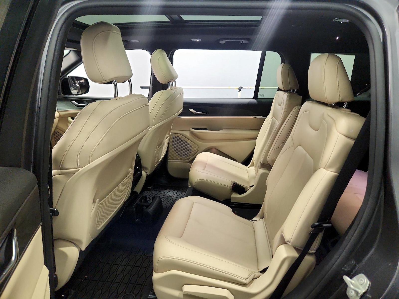 Rear Air Conditioning