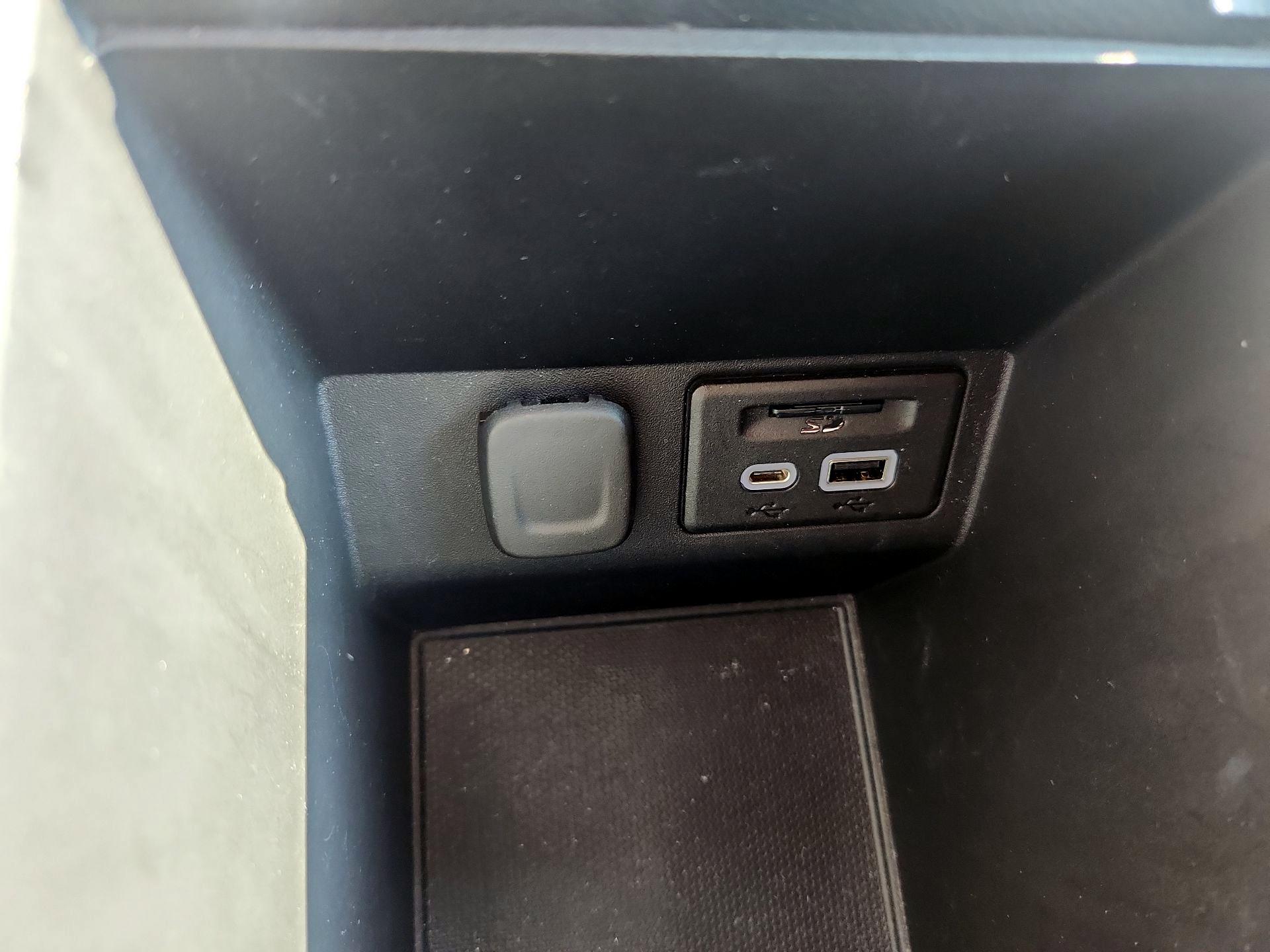 Thumbnail: 2022 Chevrolet Blazer - 19