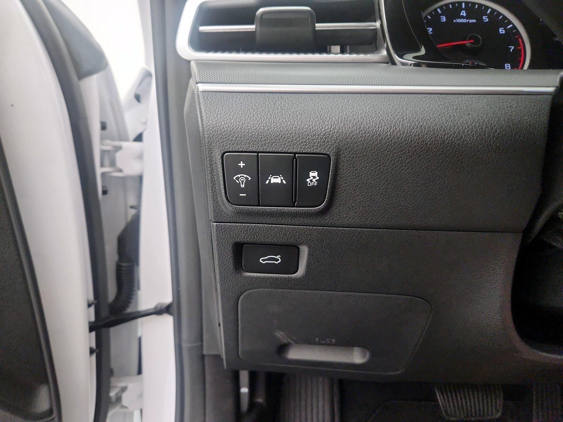 Thumbnail: 2024 Kia K5 - 11