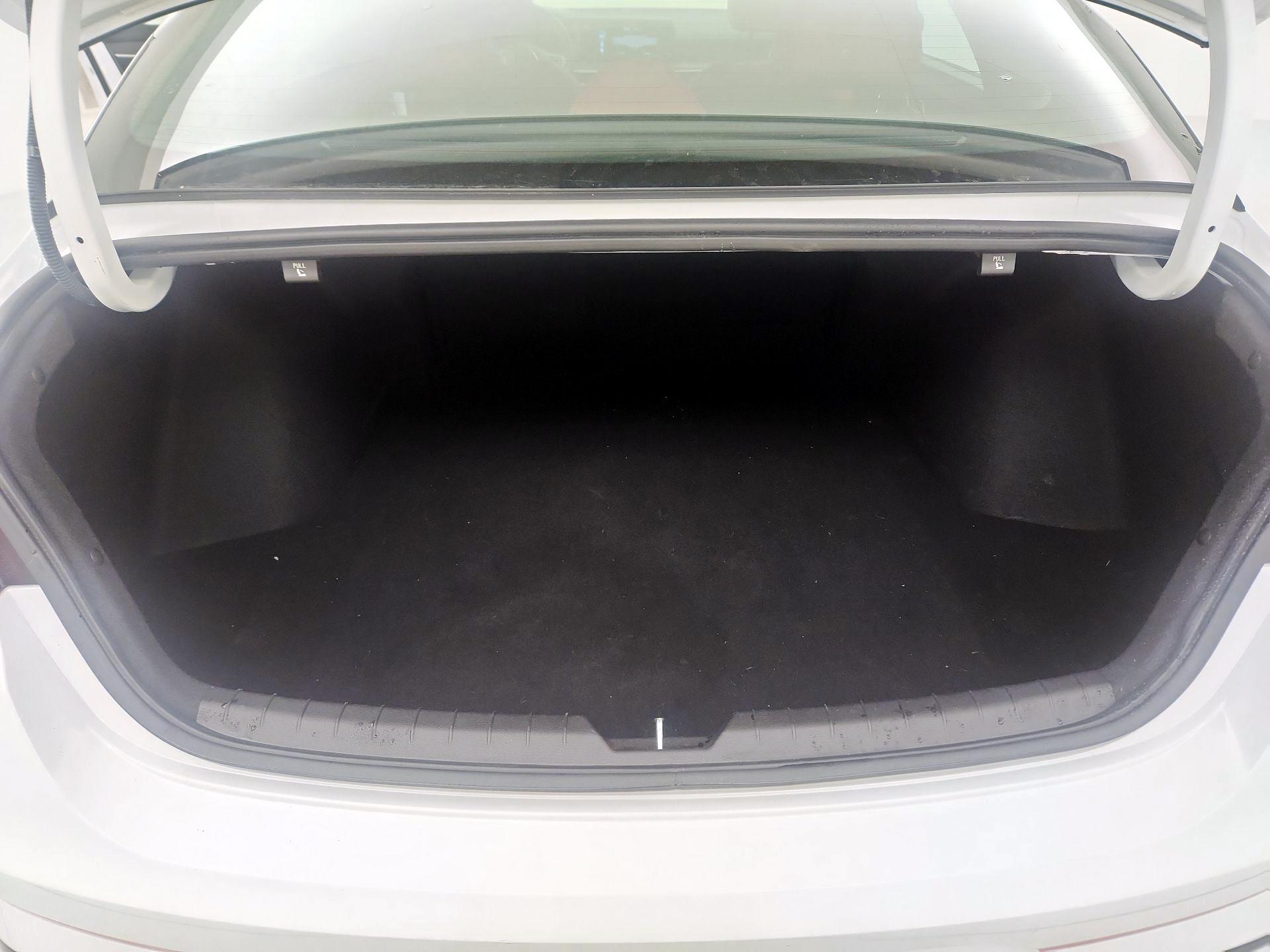 Thumbnail: 2024 Kia K5 - 18