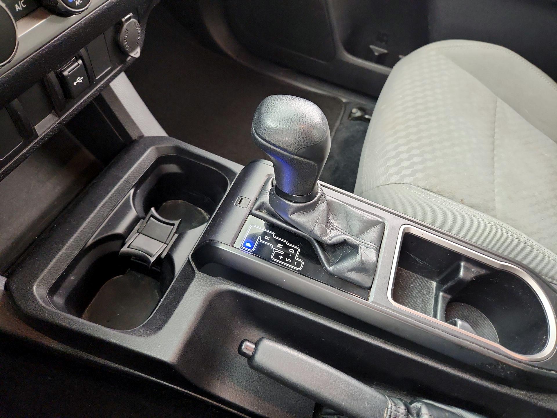 Thumbnail: 2022 Toyota Tacoma - 17