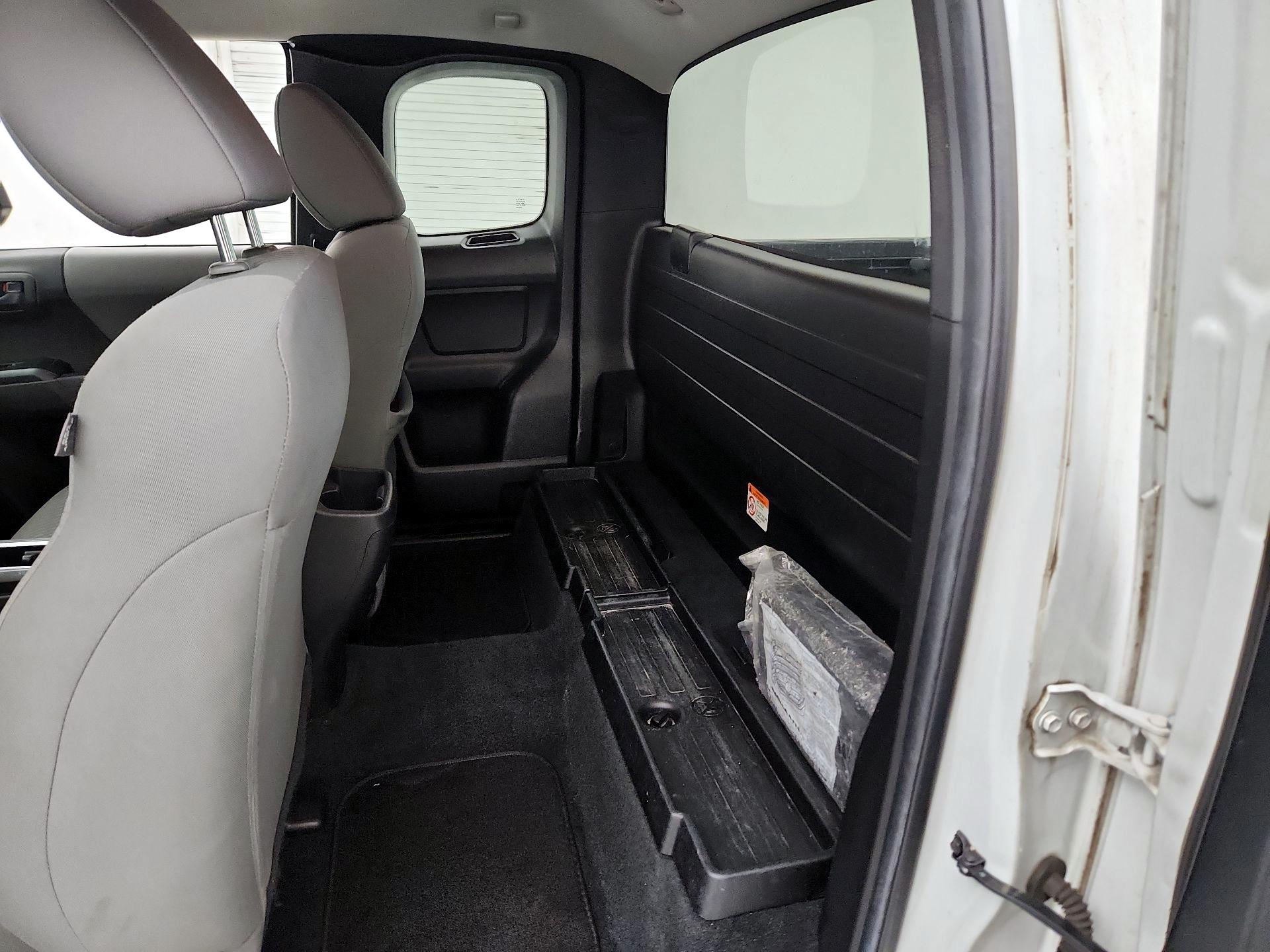 Thumbnail: 2022 Toyota Tacoma - 19