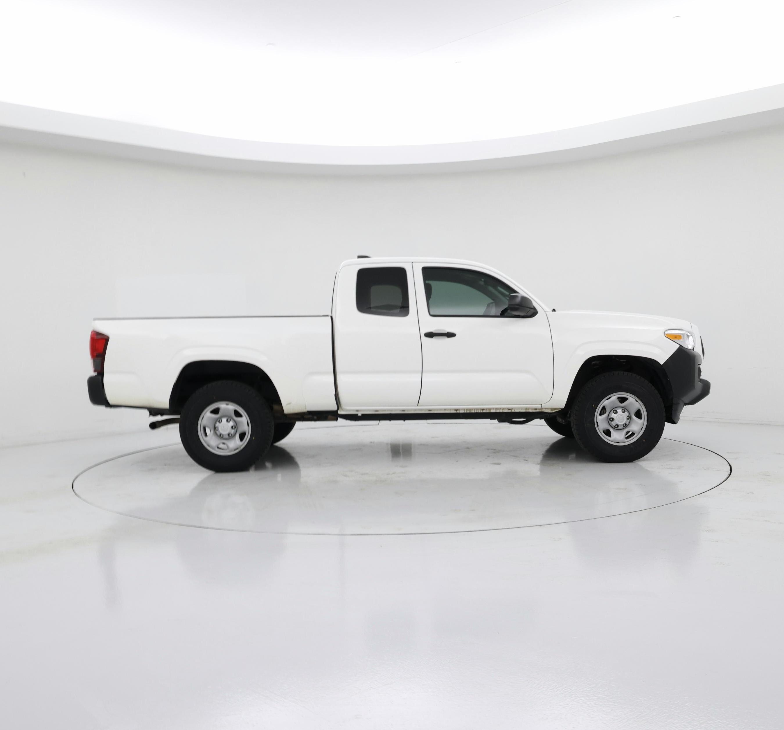 Thumbnail: 2022 Toyota Tacoma - 7