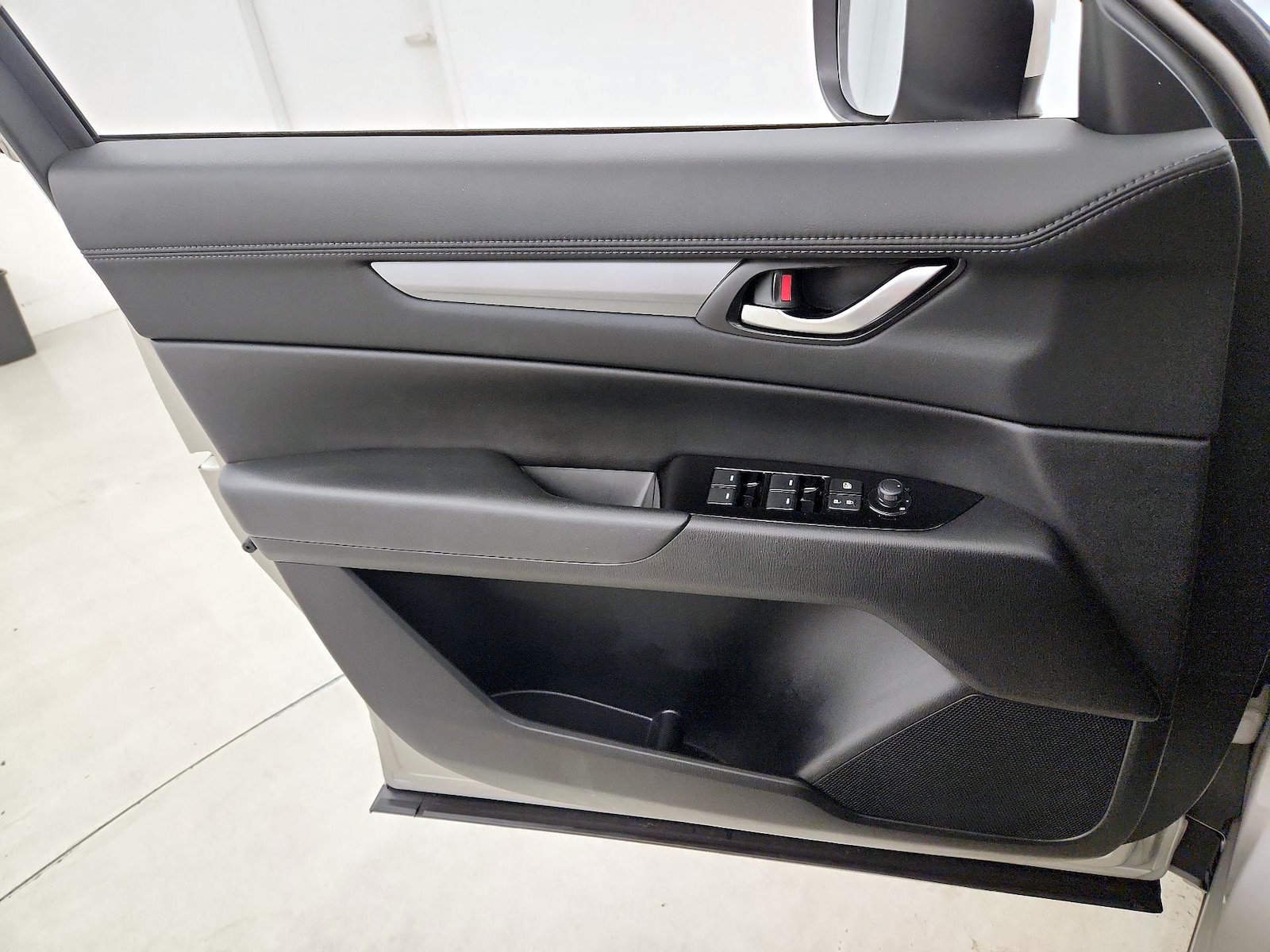 2025 Mazda CX-5 S Preferred package - Photo 13