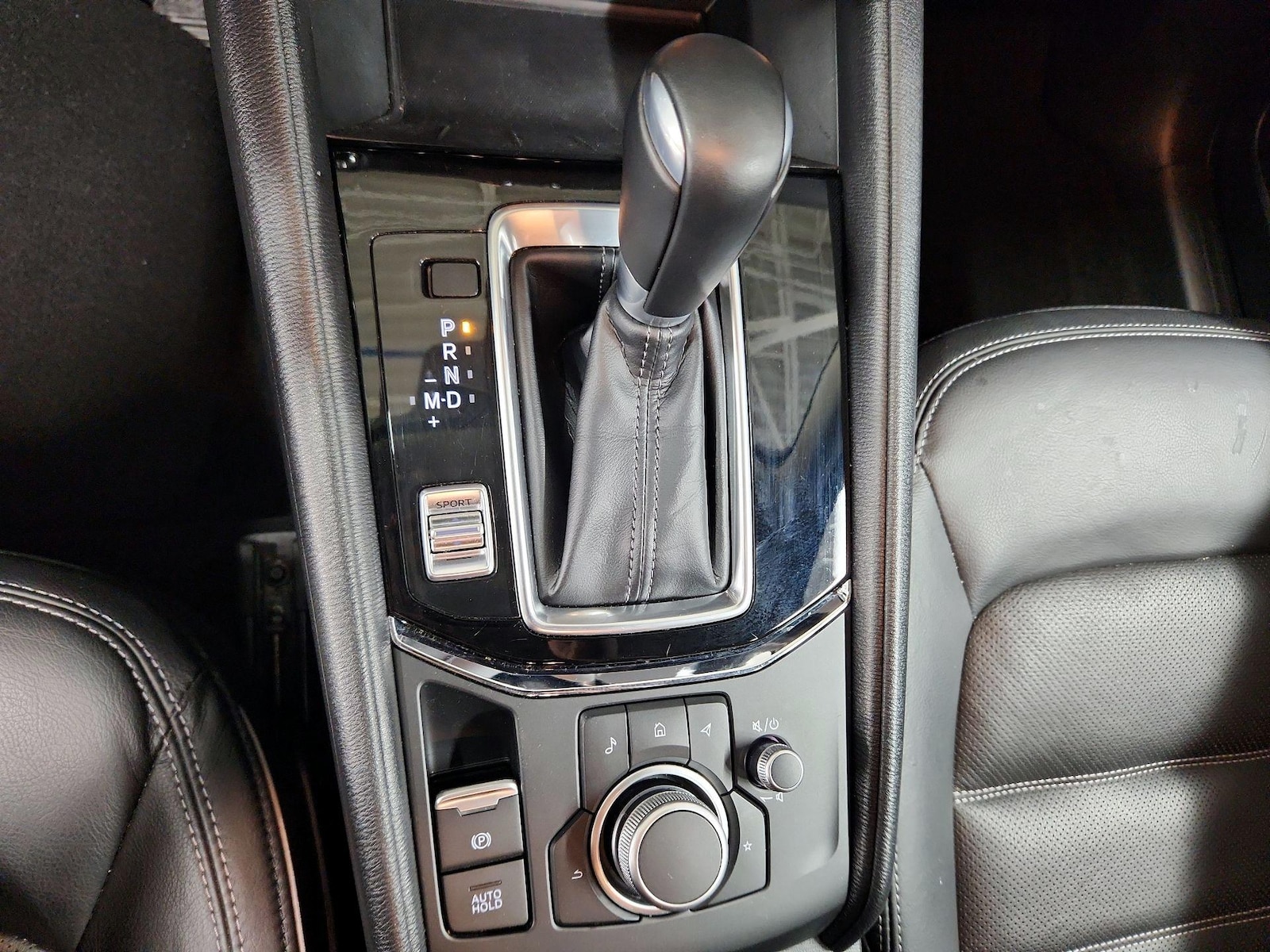 2025 Mazda CX-5 S Preferred package - Photo 18