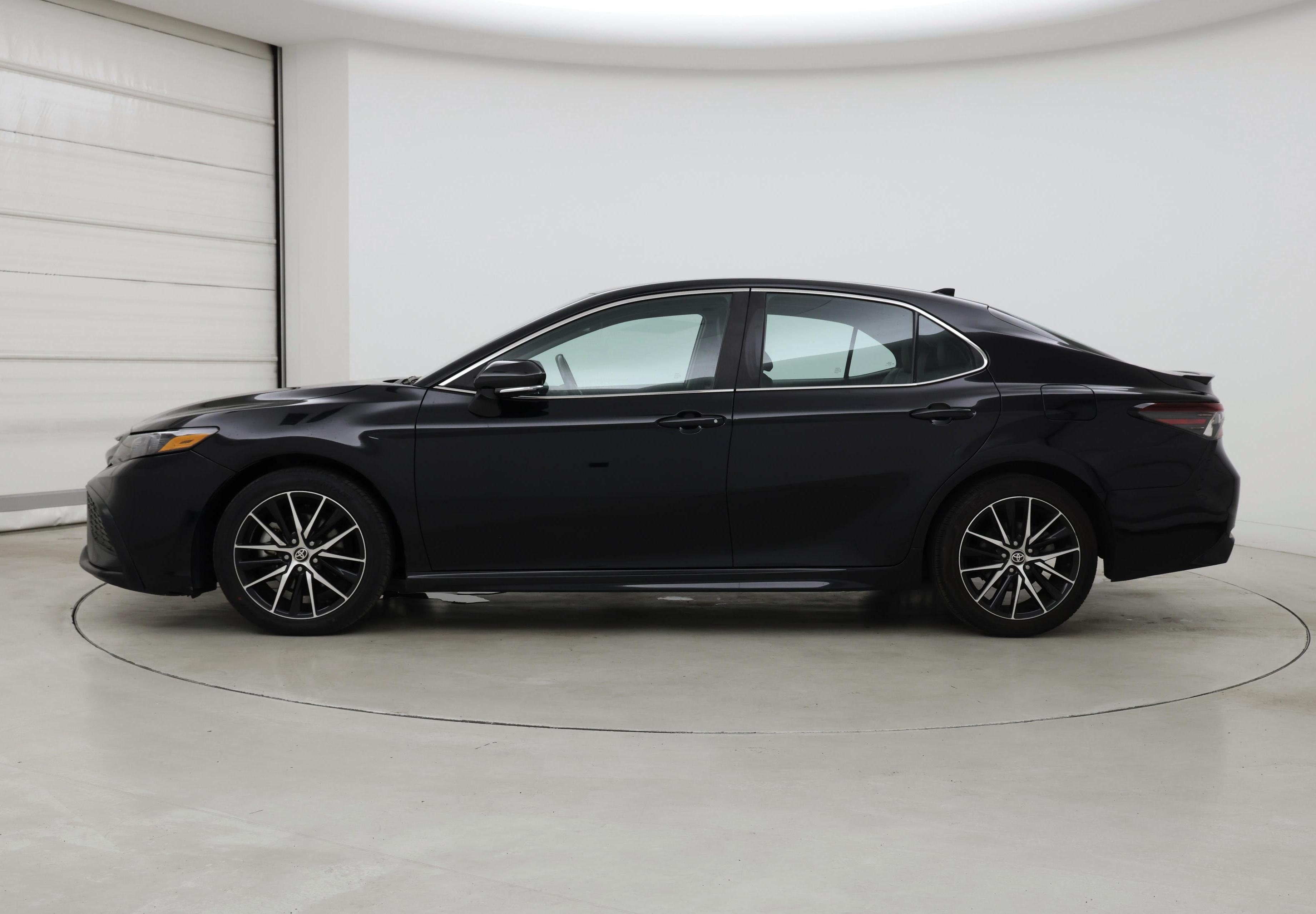 Thumbnail: 2024 Toyota Camry - 3